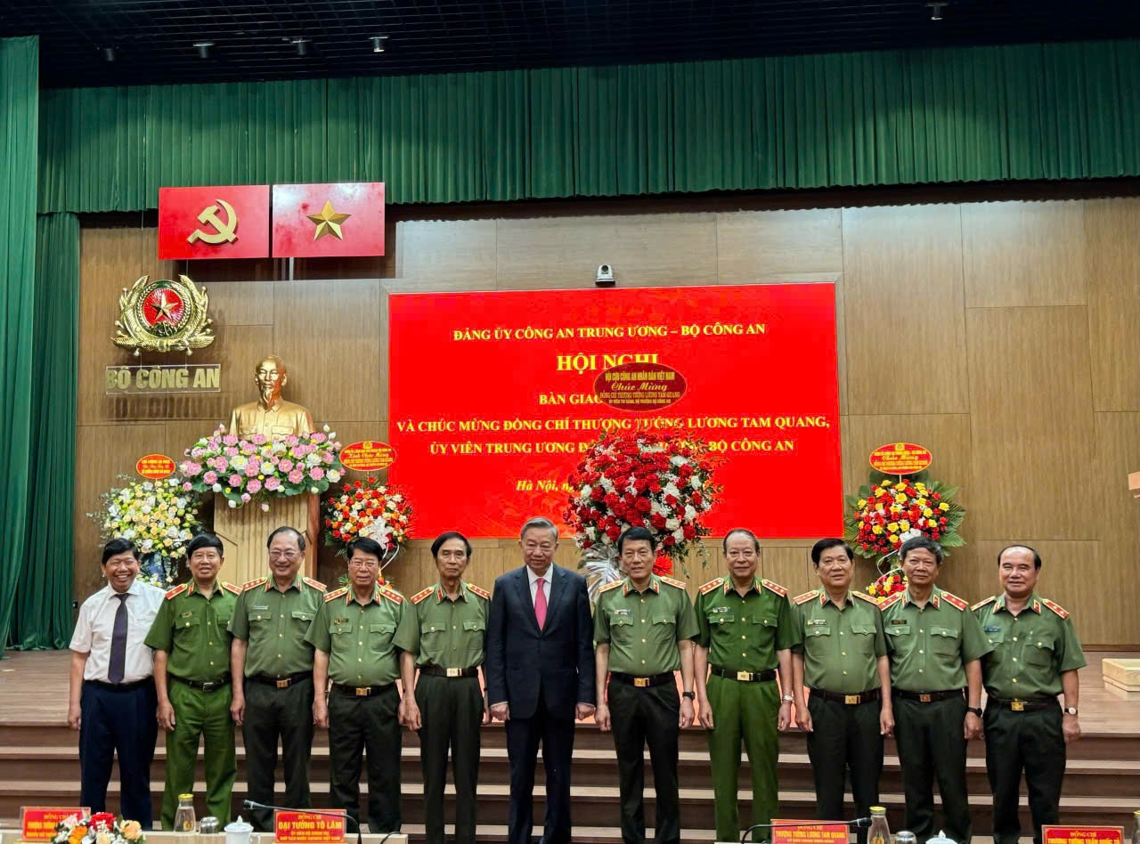 Nguyễn Văn Hùng – Trái tim “Phượng Hoàng”  trên hành trình lan toả yêu thương