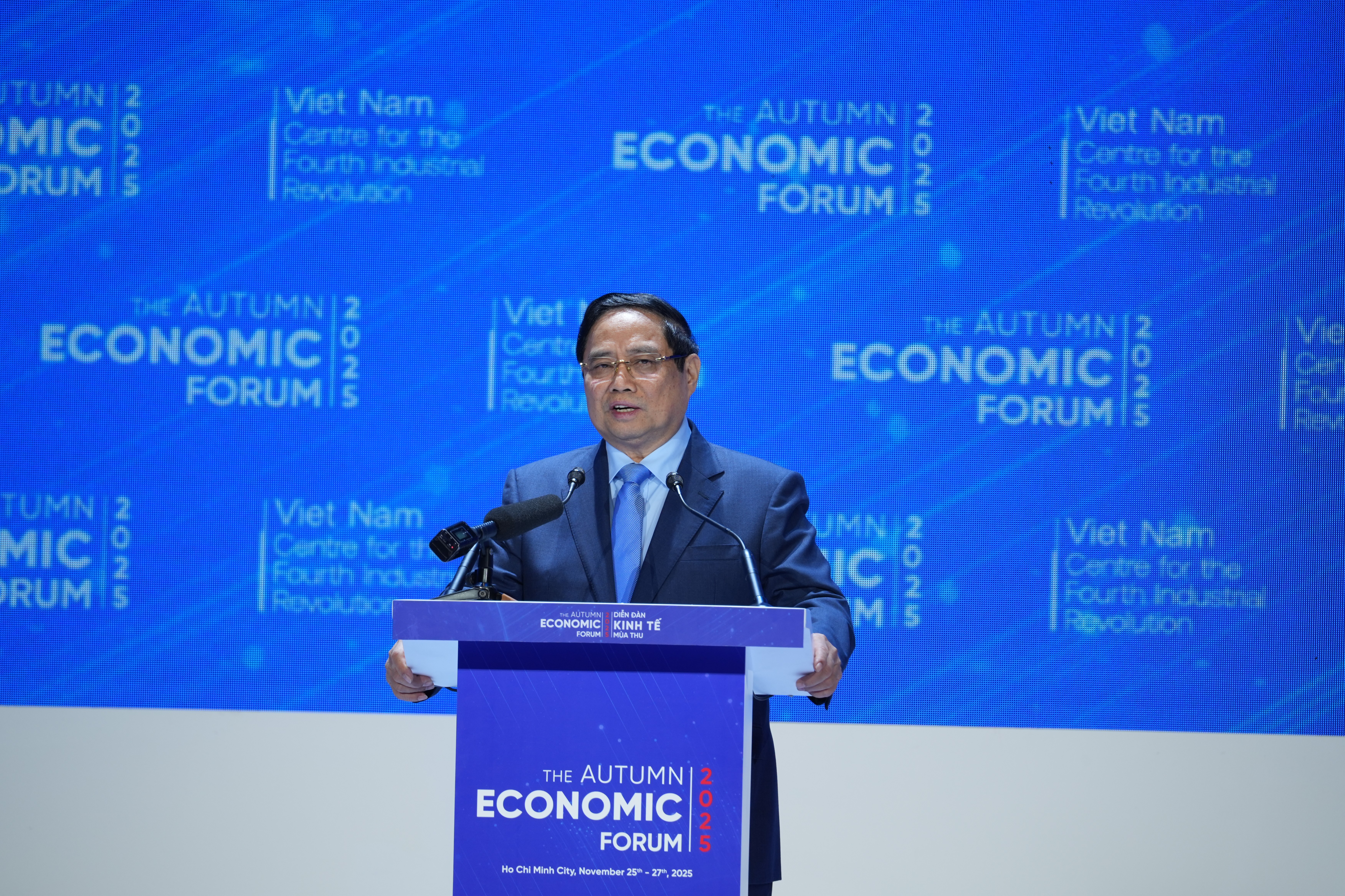 Thủ tướng Chính phủ Phạm Minh Chính phát biểu tại Diễn đàn Kinh tế mùa thu 2025, tổ chức tại TP.HCM. (Ảnh: BTC)