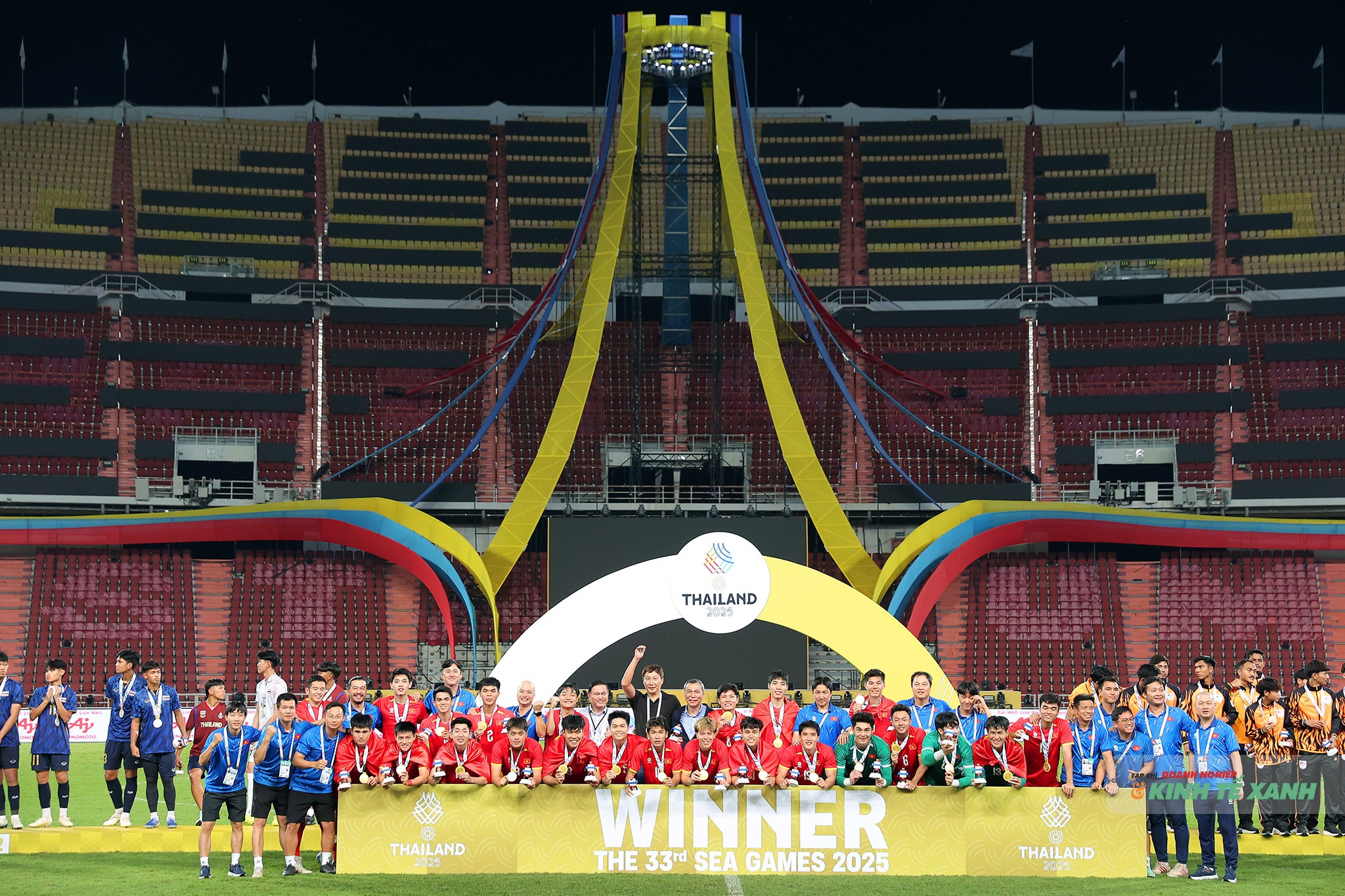 Lội ngược dòng đánh bại chủ nhà Thái Lan, U22 Việt Nam đoạt huy chương vàng SEA Games 33.