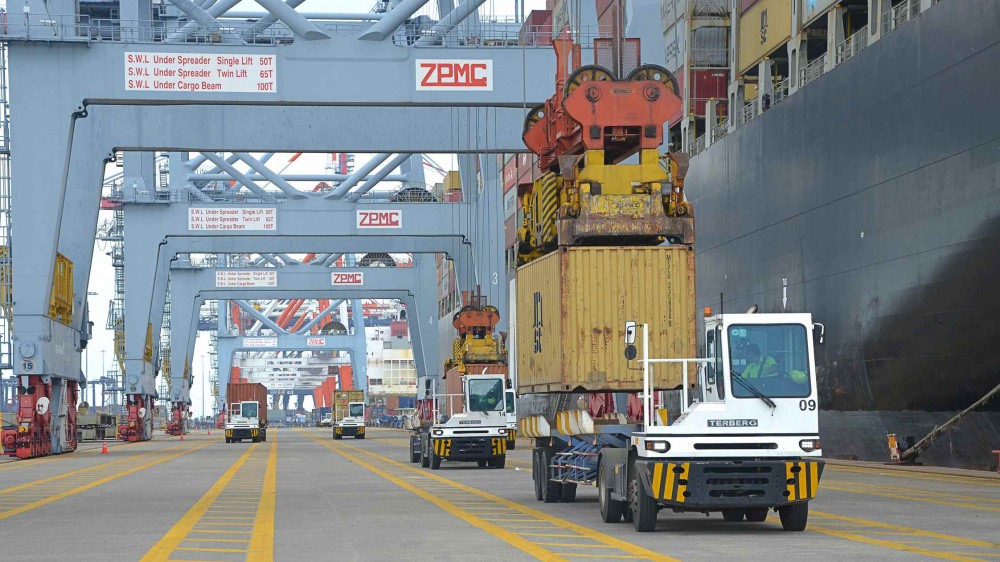 Vận tải đường bộ hiện chiếm tỷ trọng lớn trong hoạt động logistics và cũng là nguồn phát thải khí nhà kính chủ yếu của chuỗi cung ứng hàng hóa.