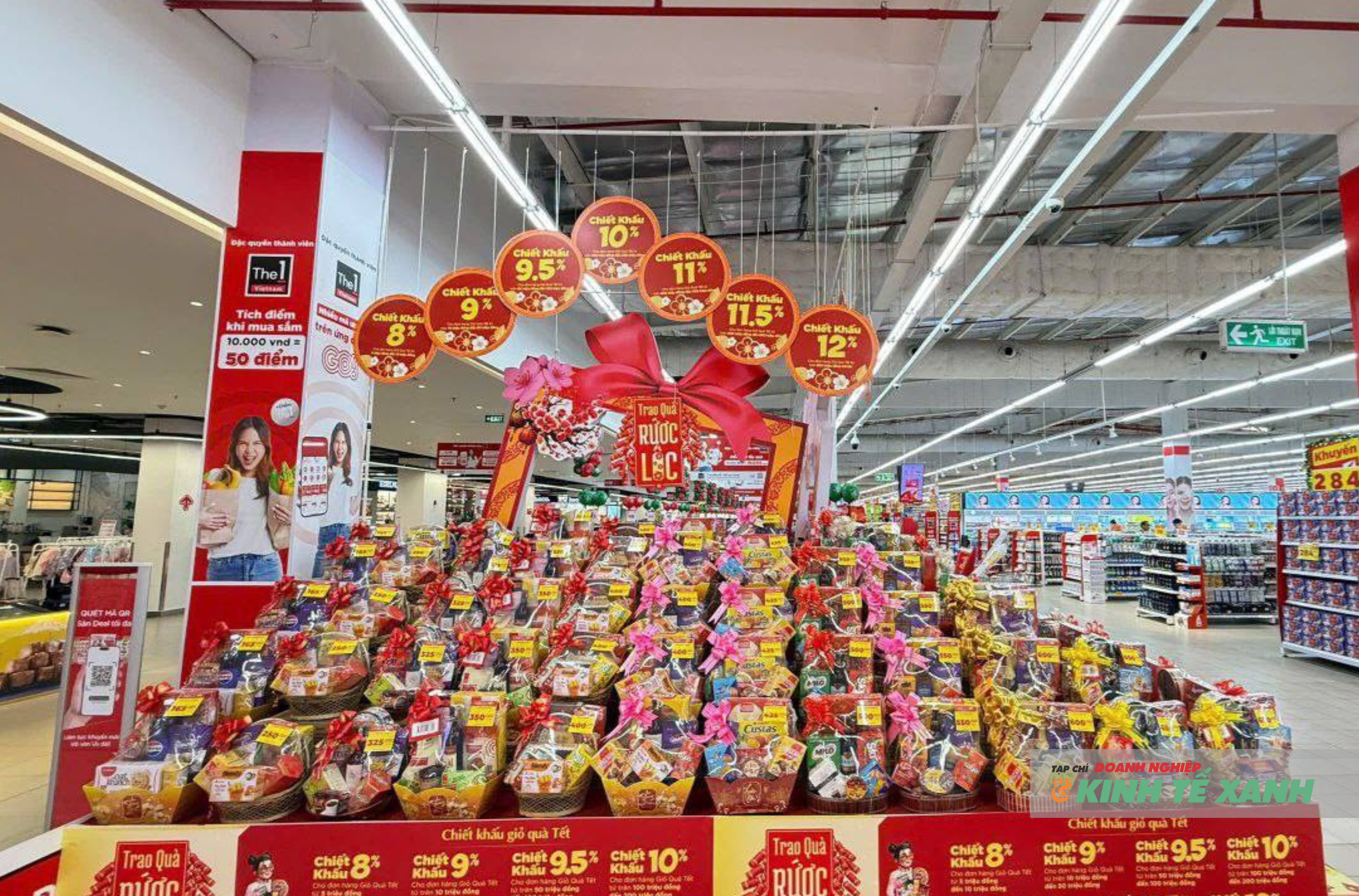 Doanh nghiệp bán lẻ tăng khuyến mại, trưng bày hàng hóa Tết, song sức mua vẫn phân hóa khi người tiêu dùng ưu tiên “mua đúng nhu cầu”.