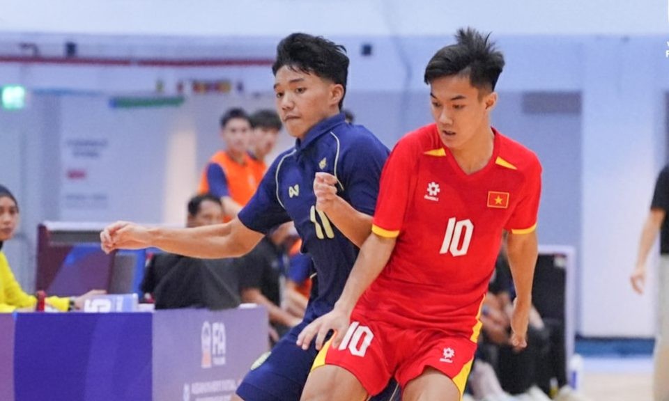 Futsal U19 Việt Nam để thua tối thiểu trước đội chủ nhà Futsal U19 Thái Lan tại Bảng A, giải vô địch Futsal U19 Đông Nam Á 2025