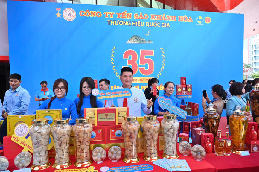 Yến sào Khánh Hòa – Vietravel bắt tay chiến lược, kiến tạo giá trị mới cho du lịch xanh Khánh Hòa