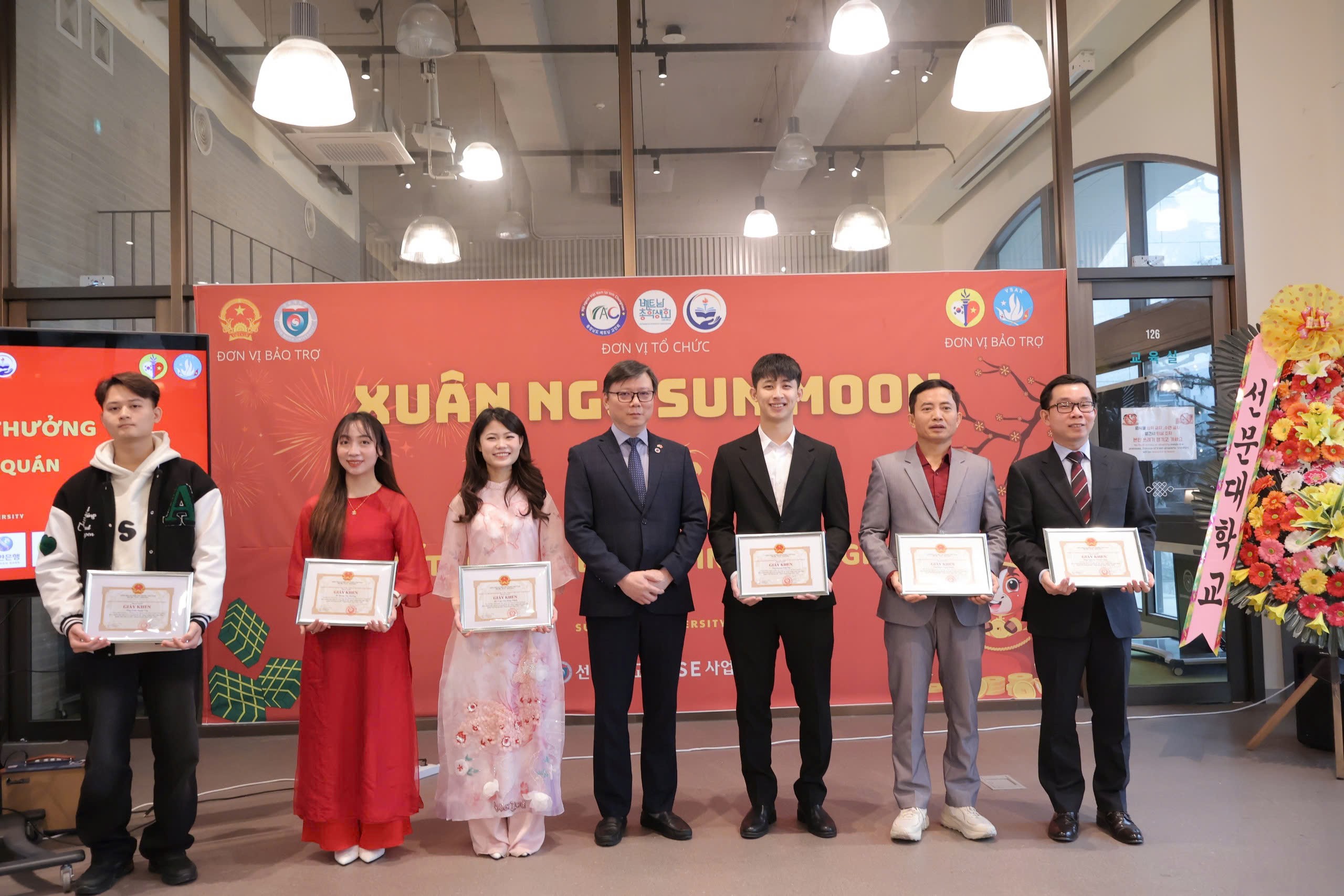 Cộng đồng người Việt tại Chungnam (Hàn Quốc) đón Tết cổ truyền, hướng về Đại hội XIV của Đảng