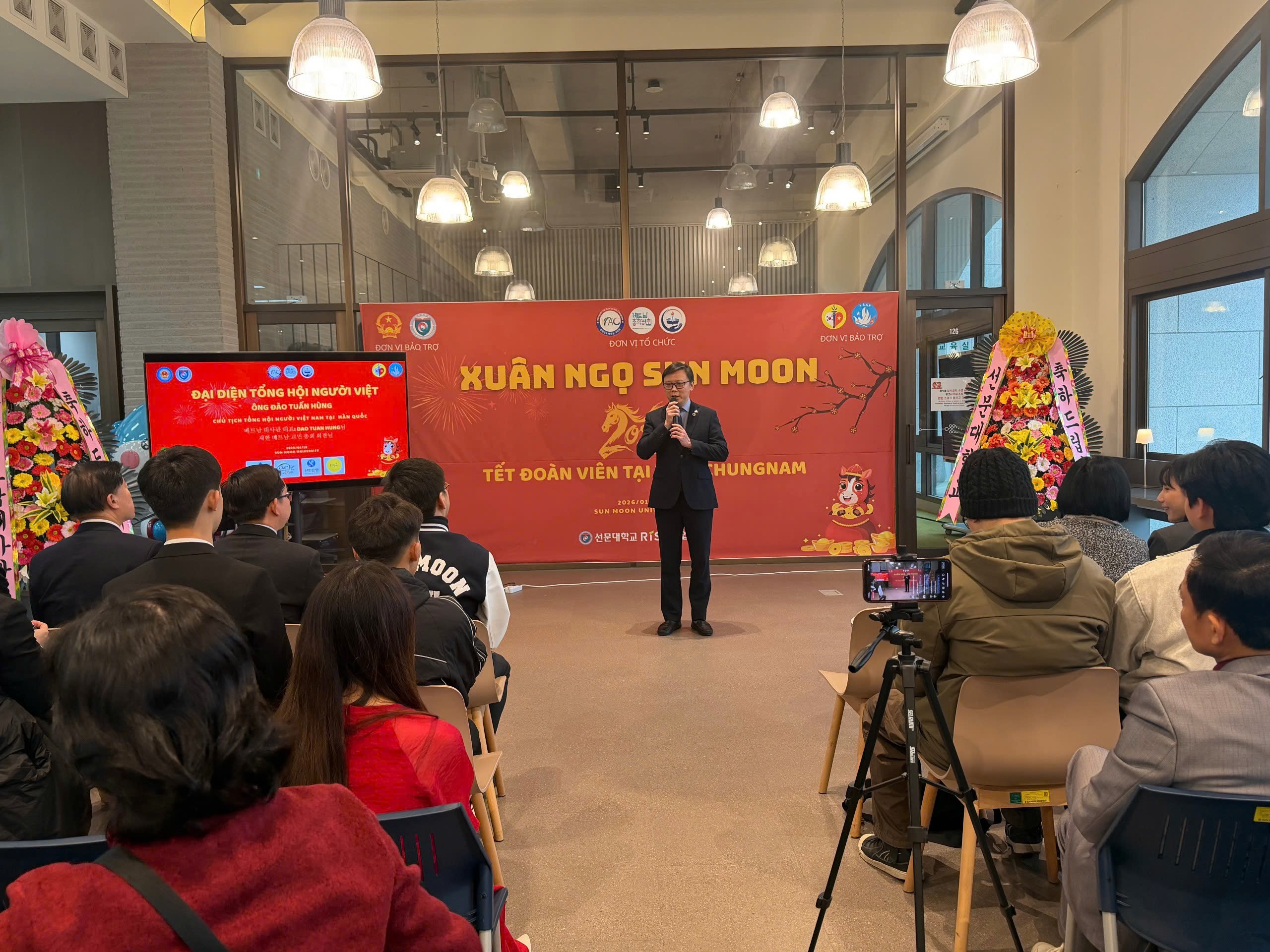 Cộng đồng người Việt tại Chungnam (Hàn Quốc) đón Tết cổ truyền, hướng về Đại hội XIV của Đảng