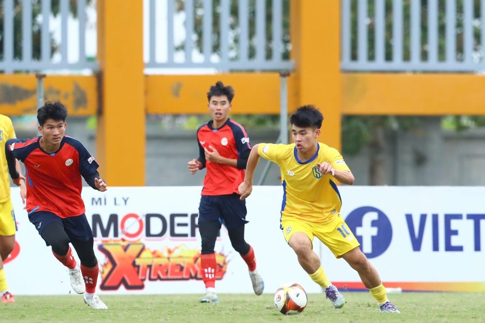 U19 Sông Lam Nghệ An là đội đầu tiên góp mặt ở Bán kết giải Vô địch U19 Quốc gia 2025/26