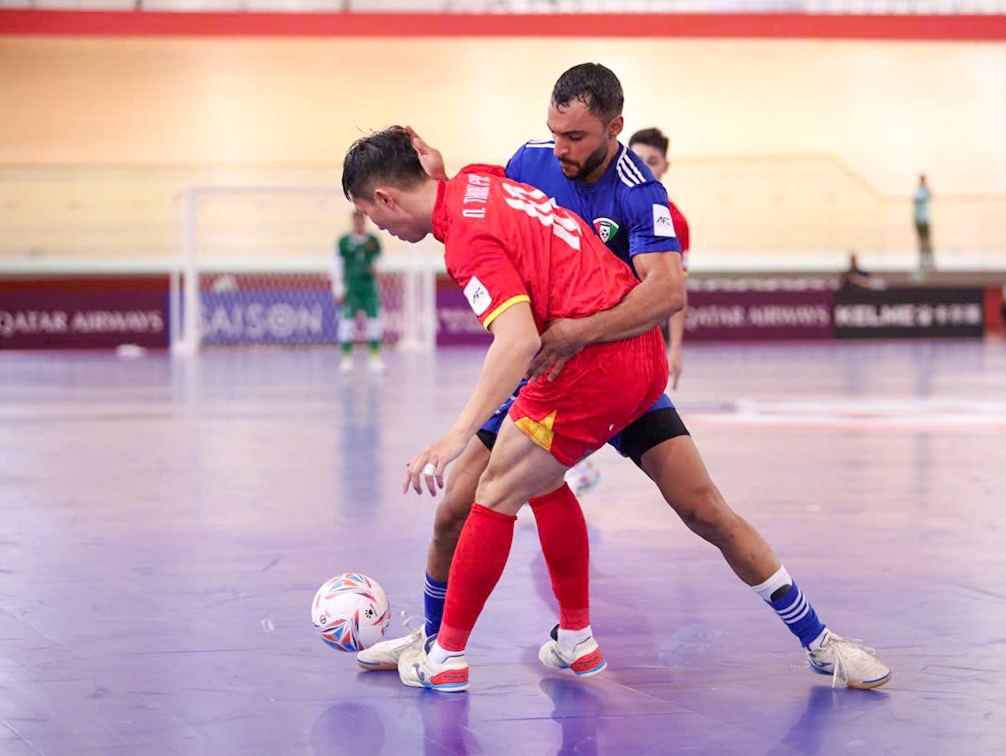 Đội tuyển futsal Việt Nam thi đấu đầy quả cảm và kiên cường trước đối thủ mạnh