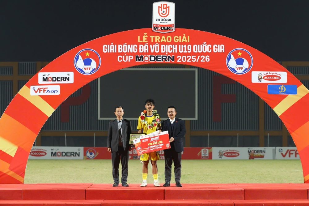 Cầu thủ ghi nhiều bàn thắng nhất giải: Hoàng Minh Hợi, U19 Sông Lam Nghệ An