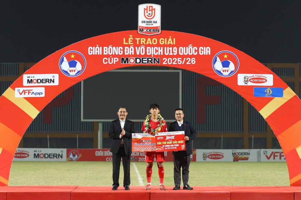 Cầu thủ xuất sắc nhất giải: Hoàng Trọng Duy Khang, U19 PVF-CAND