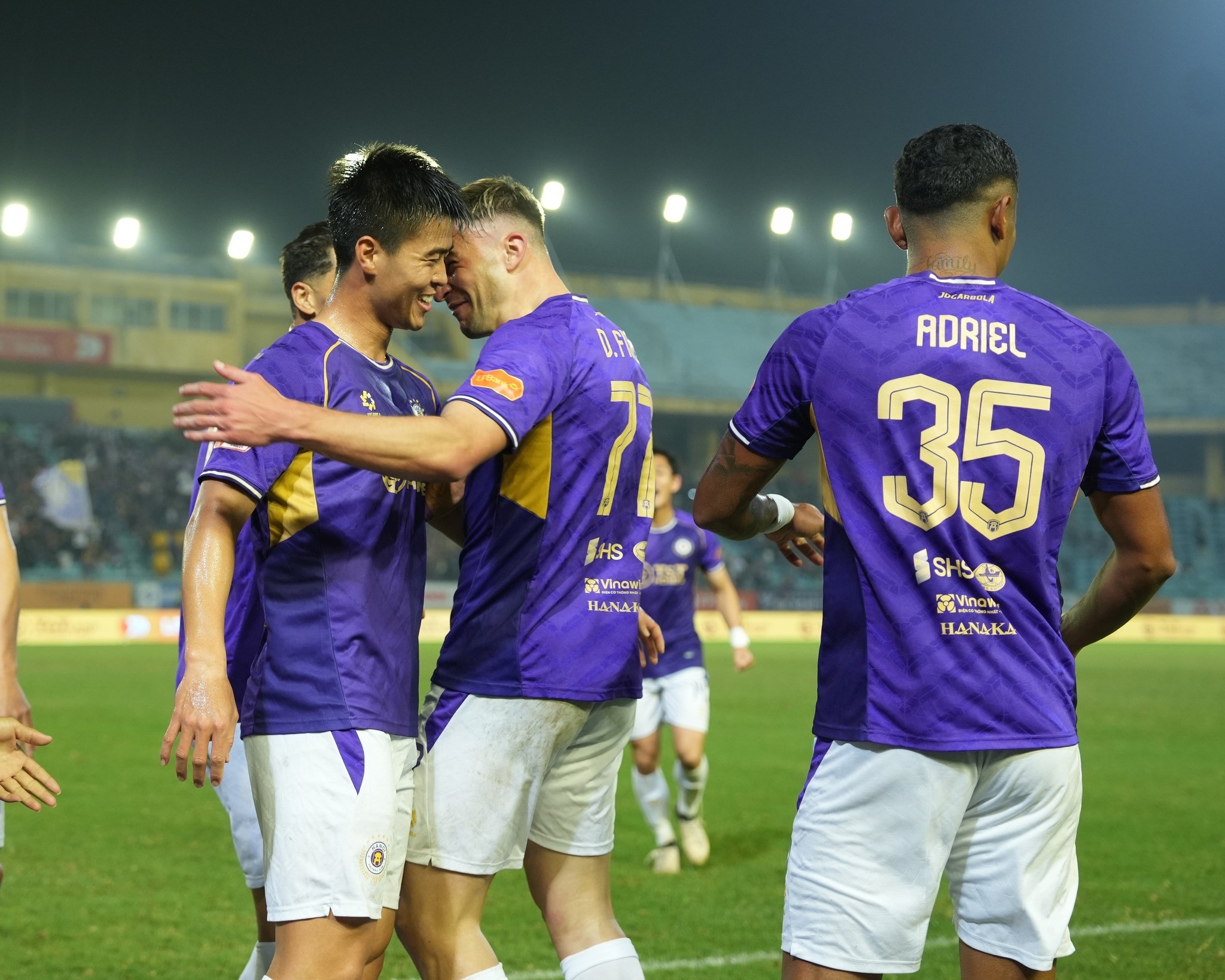 Hà Nội FC là đội chủ nhà duy nhất giành chiến thắng ở vòng 13 LPBank V.League 1 2025/26