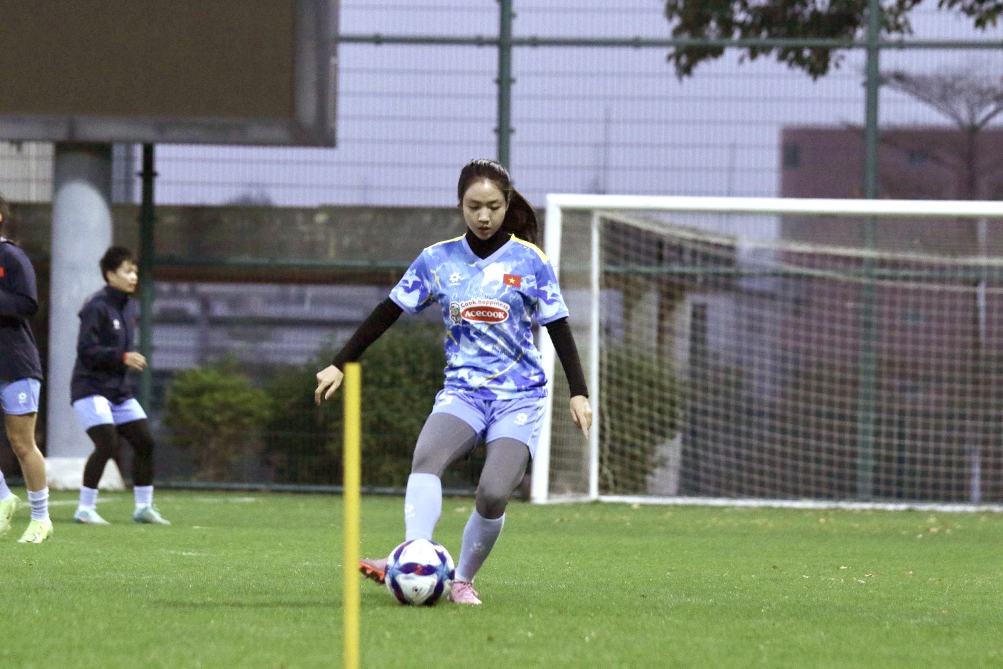 Hai trận đấu giao hữu với đội chủ nhà Trung Quốc là những màn tập dượt bổ ích cho các tuyển thủ nữ Việt Nam