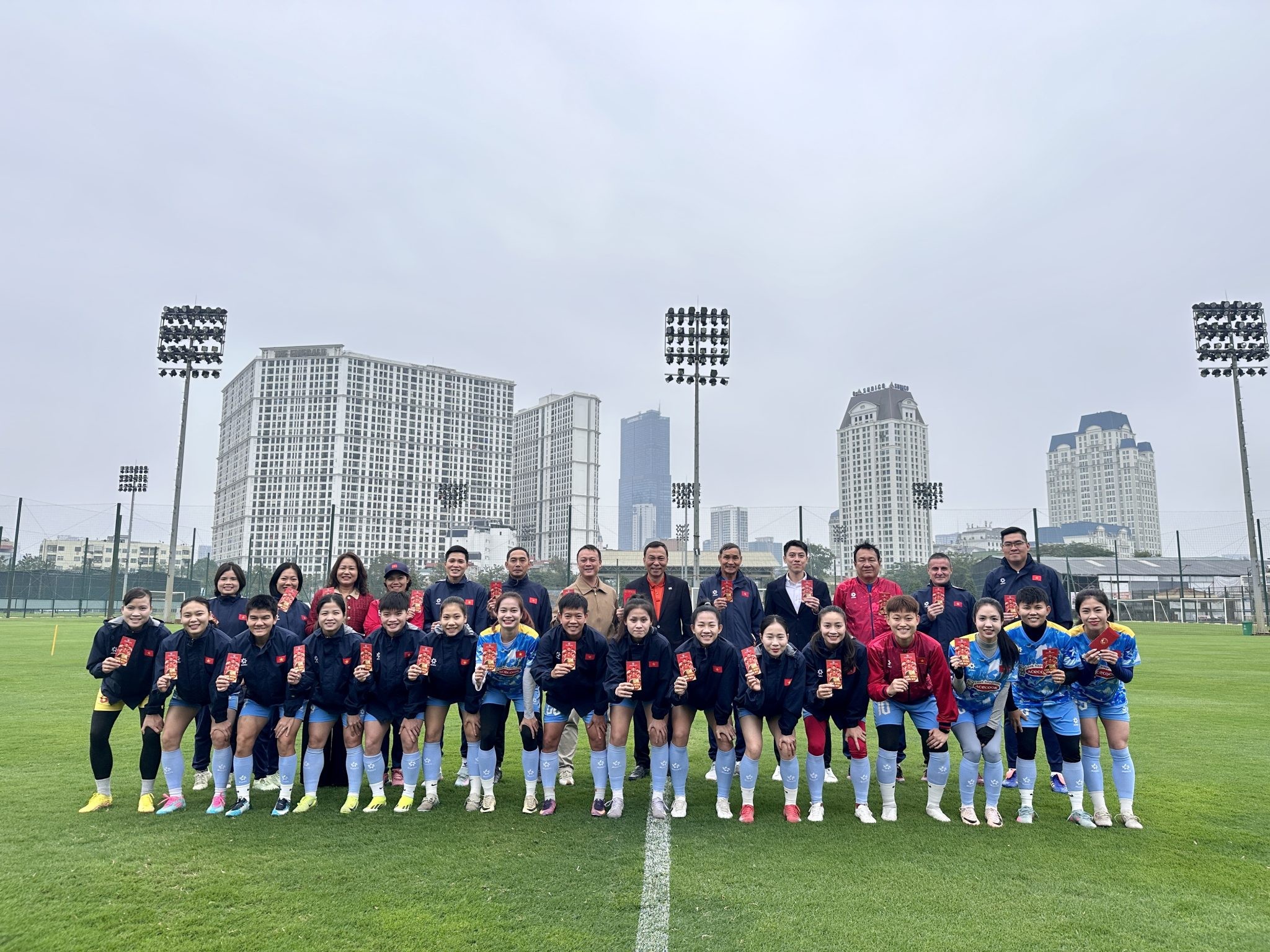 Đội tuyển nữ Việt Nam hội quân luyện tập ngày mồng 2 Tết Bính Ngọ 2026