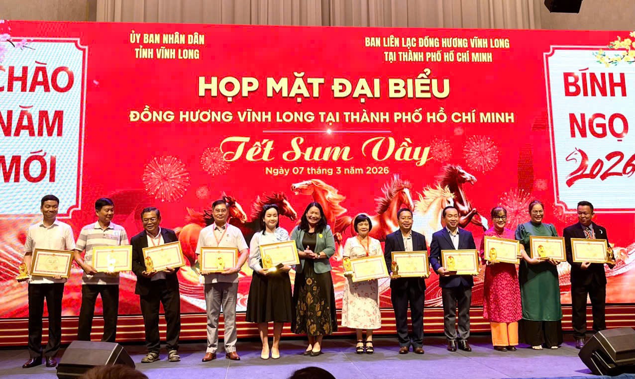 Họp mặt đồng hương Vĩnh Long tại TP.HCM: Gắn kết nghĩa tình, chung tay vì sự phát triển quê hương