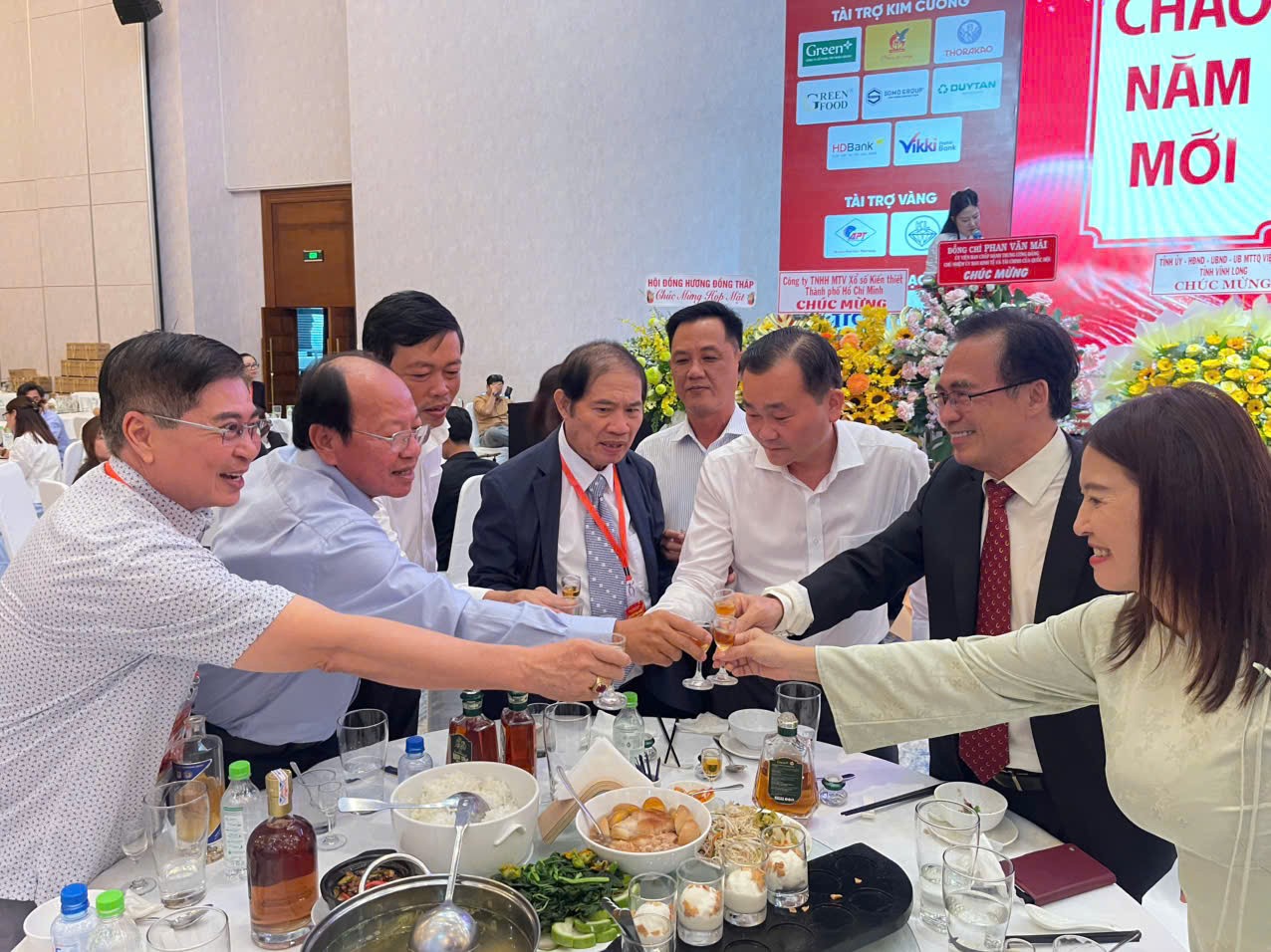 Họp mặt đồng hương Vĩnh Long tại TP.HCM: Gắn kết nghĩa tình, chung tay vì sự phát triển quê hương