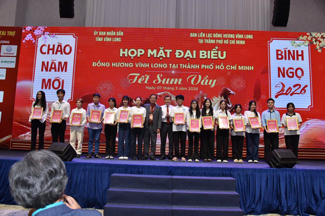 Họp mặt đồng hương Vĩnh Long tại TP.HCM: Gắn kết nghĩa tình, chung tay vì sự phát triển quê hương