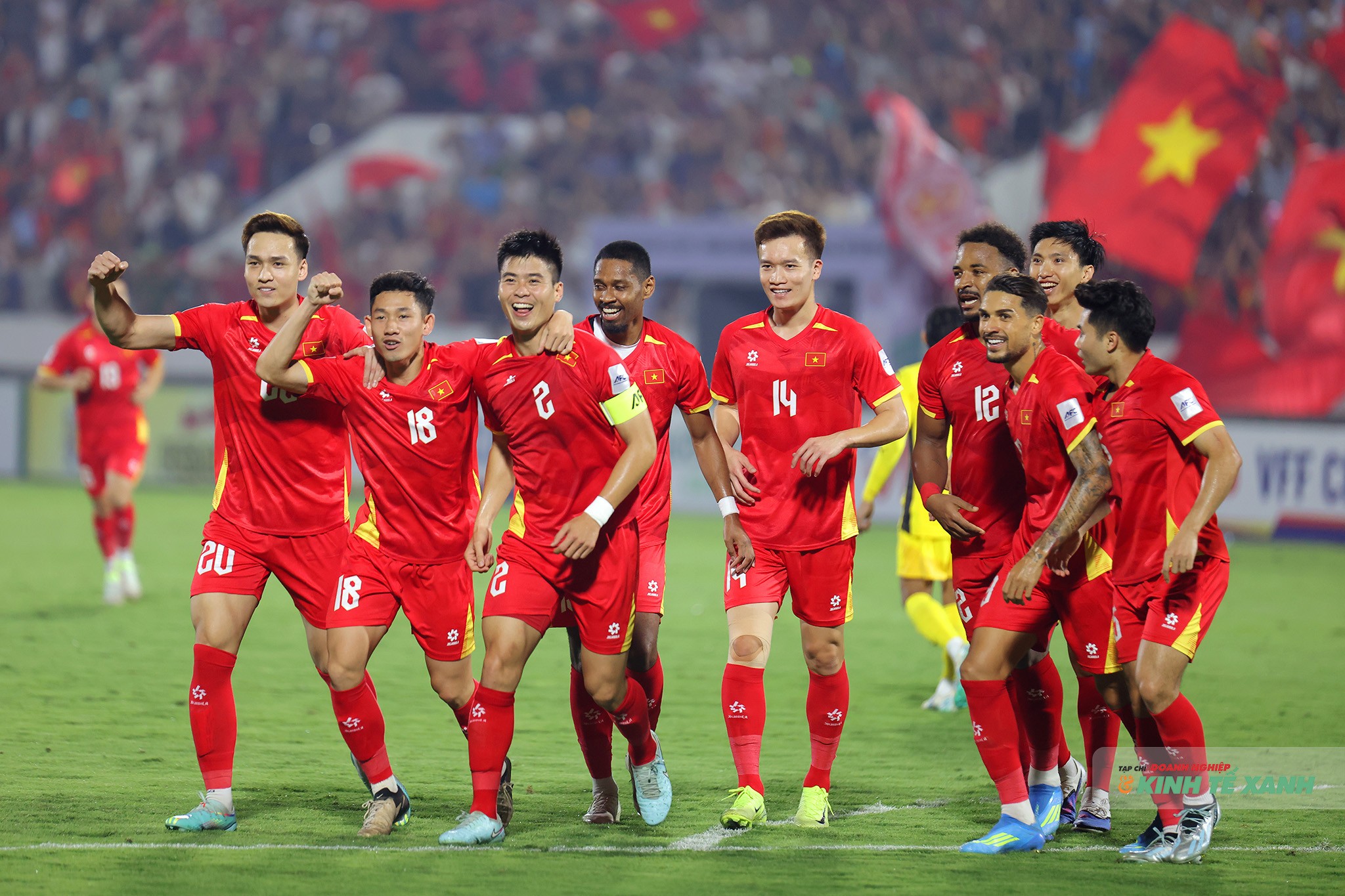 Đánh bại Malaysia trong trận tái đấu, đội tuyển Việt Nam vươn lên xếp hạng 99 thế giới