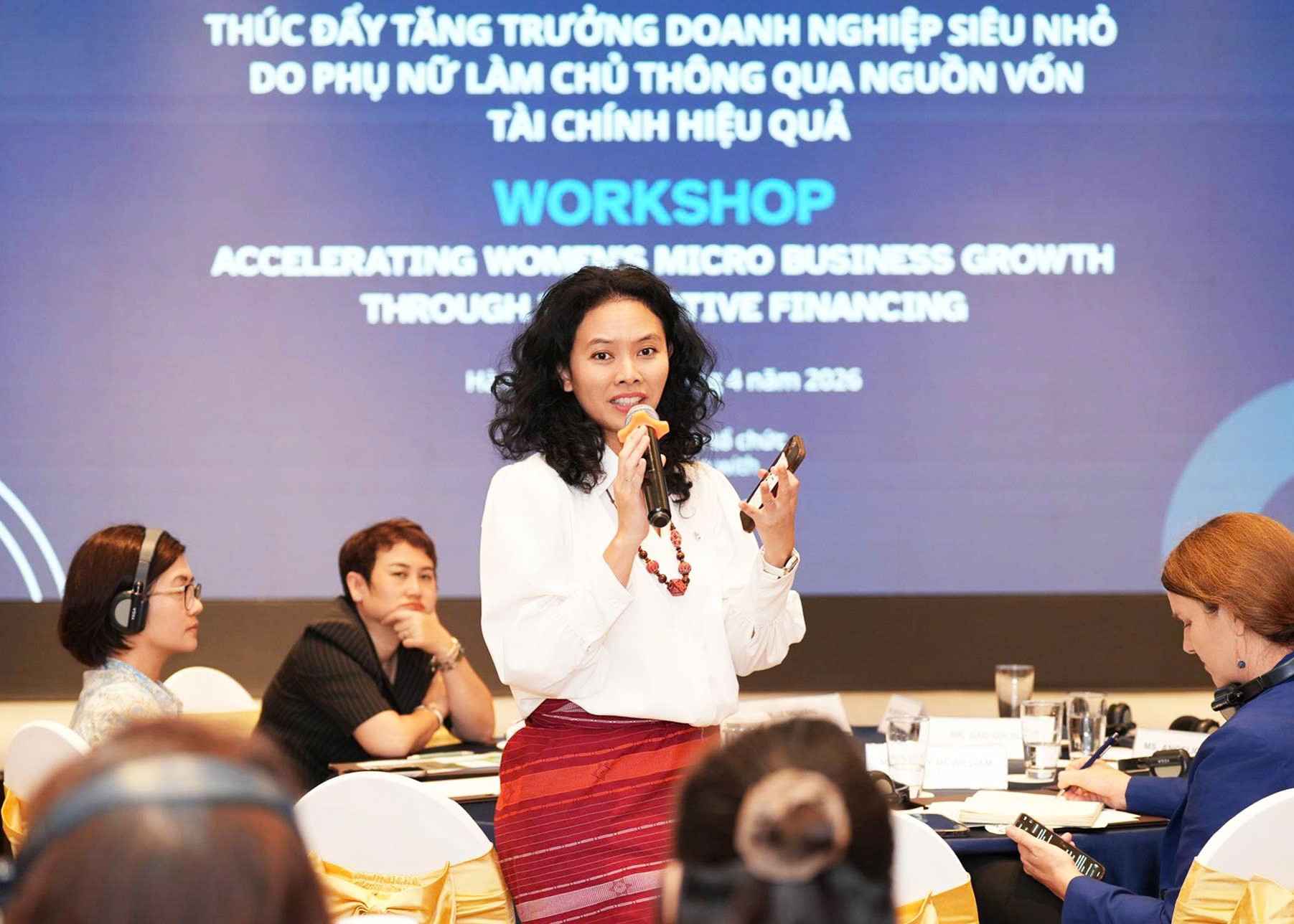 Các nữ chủ tham gia Tọa đàm thảo luận sôi nổi và cởi mở