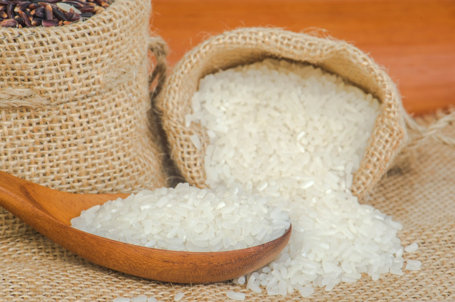 Giá lúa gạo hôm nay 26/5/2026: Thị trường ổn định, gạo nguyên liệu giảm nhẹ