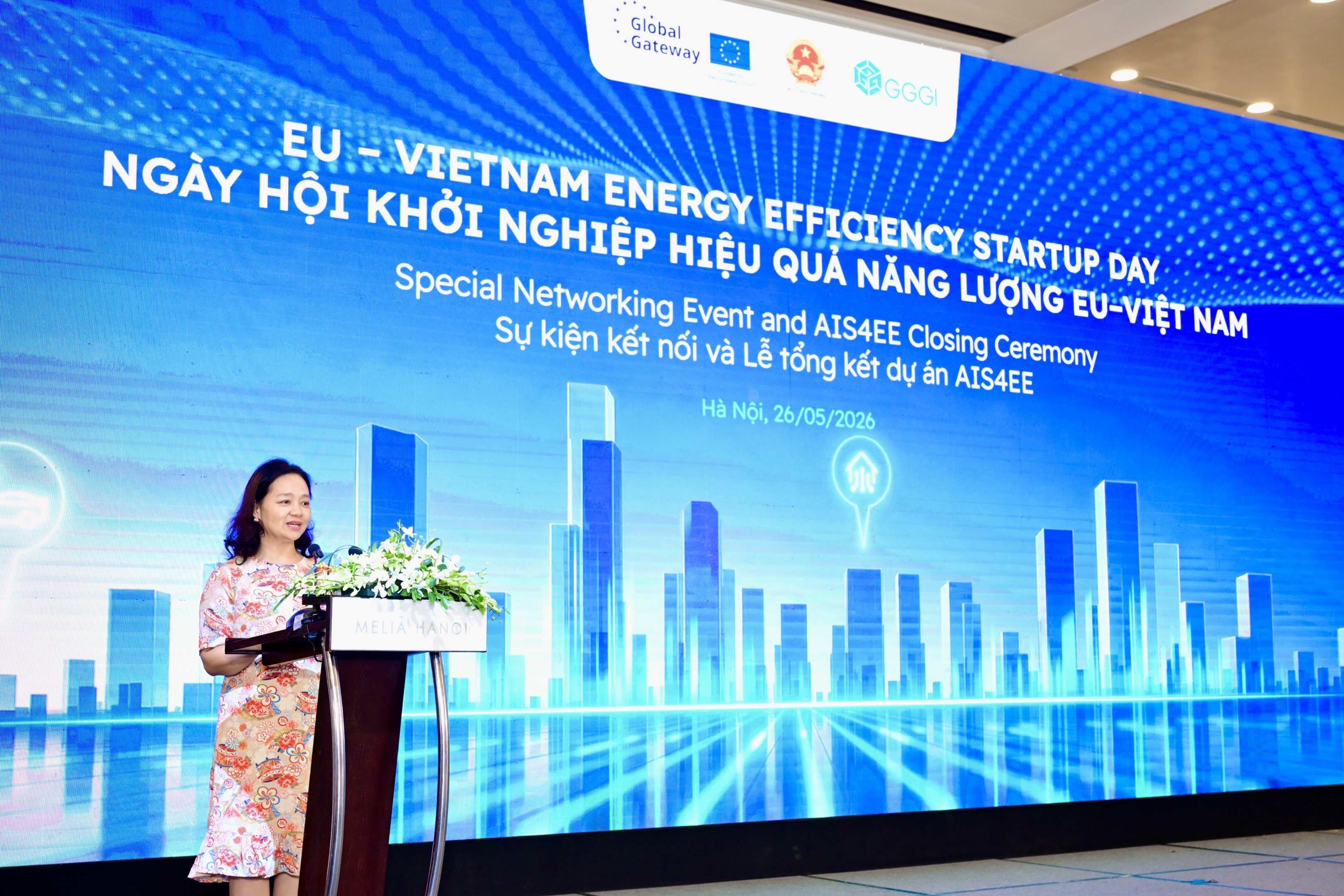 2-ba-nguyen-thi-lam-giang-cuc-truong-cuc-doi-moi-sang-tao-chuyen-doi-xanh-va-khuyen-cong-bo-cong-thuong-1779864631.JPG