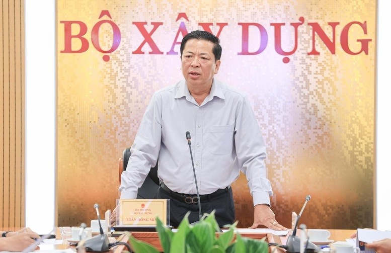Bộ trưởng Bộ Xây dựng
