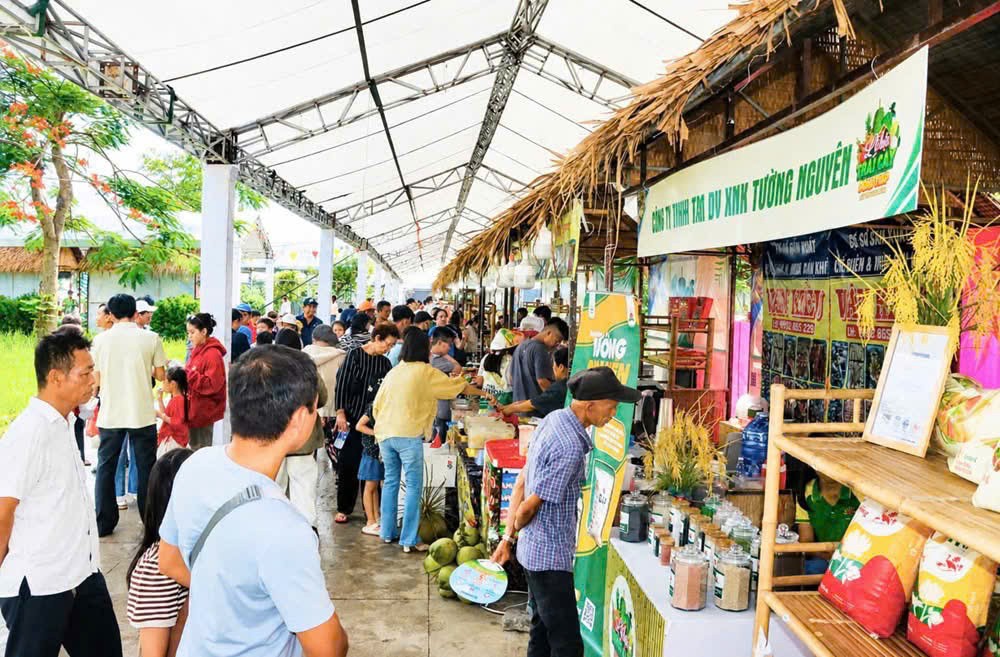 Đồng Tháp: Từ nửa triệu lượt khách đến khát vọng xây dựng “thủ phủ trái cây xanh” 