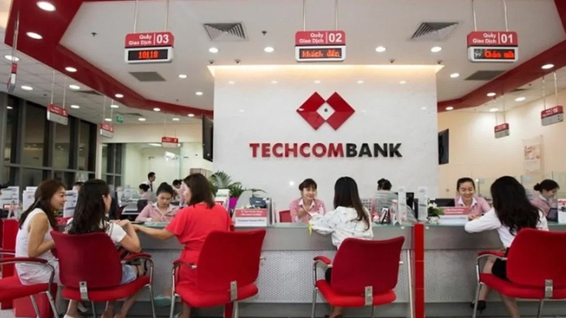techcombank-cong-bo-tai-lieu-dhdcd-nam-2026-hai-kich-ban-loi-nhuan-tro-thanh-ngan-hang-dau-tien-ung-dung-ai-toan-dien-69d476575e941-1779277216-1781078923.jpg