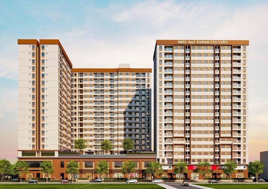 còn Khu nhà ở cao tầng Phúc Đạt Tân Uyên tại phường Tân Hiệp đưa ra thị trường 936 căn, với mức giá khoảng 22 triệu đồng/m2.
