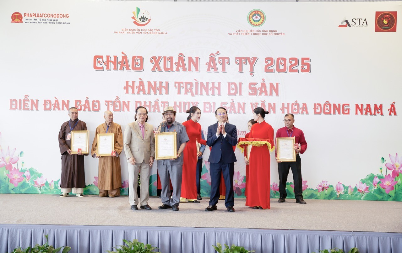 Doanh nhân Nguyễn Hoàng Sang lan tỏa đạo lý “Uống nước nhớ nguồn” tại Ngã ba Đồng Lộc