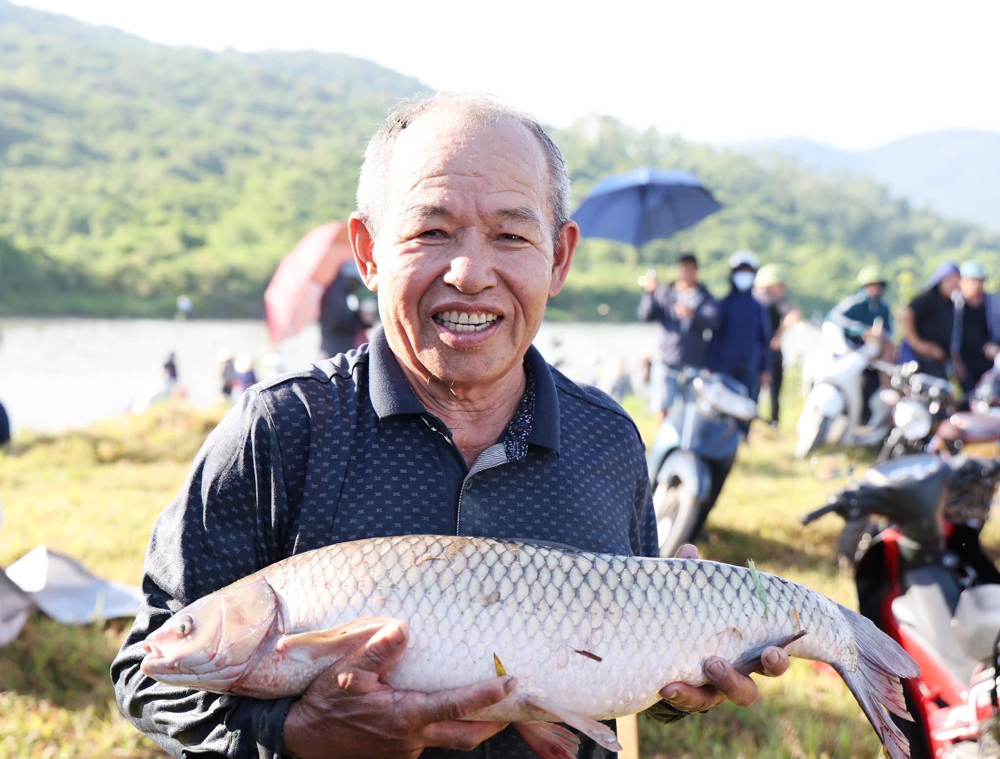 bat-ca-dam-vuc-1-1782552942.jpg