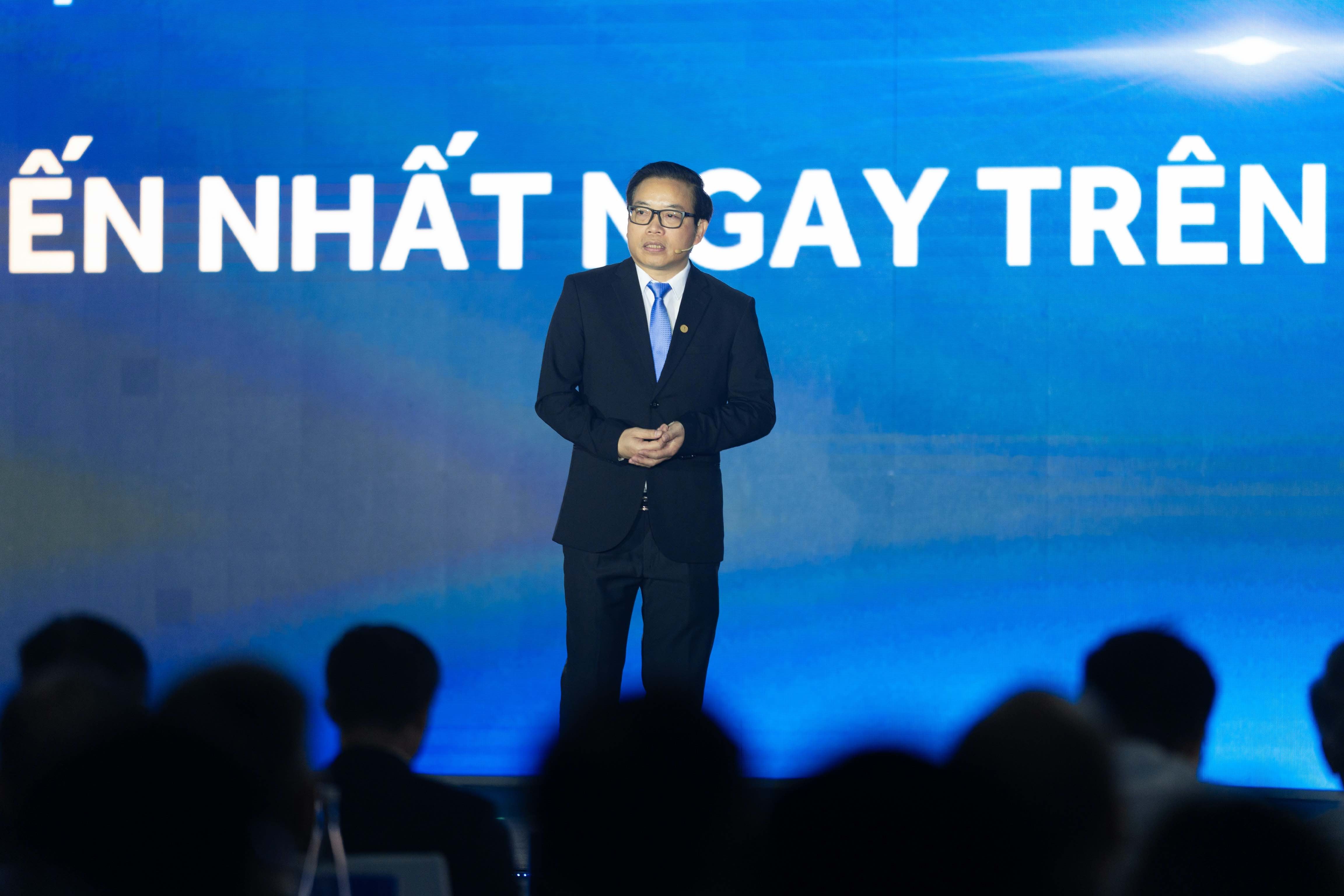 GS.TS.BS Trần Trung Dũng - Tổng Giám đốc Hệ thống Y tế Vinmec - chia sẻ về tầm nhìn chiến lược phát triển phẫu thuật robot tại Vinmec.