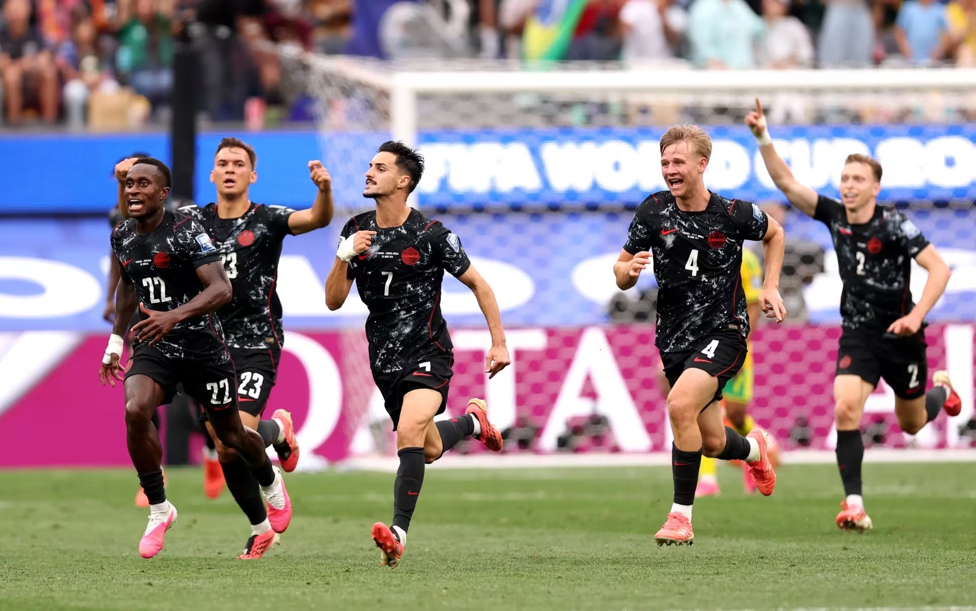 south-africa-v-canada-round-of-32-fifa-world-cup-2026-1-1782734402.jpg