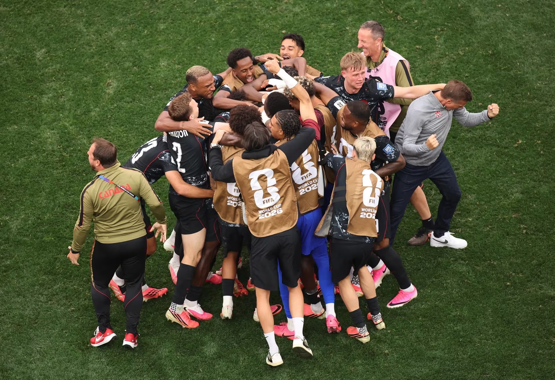 south-africa-v-canada-round-of-32-fifa-world-cup-2026-2-1782734402.jpg