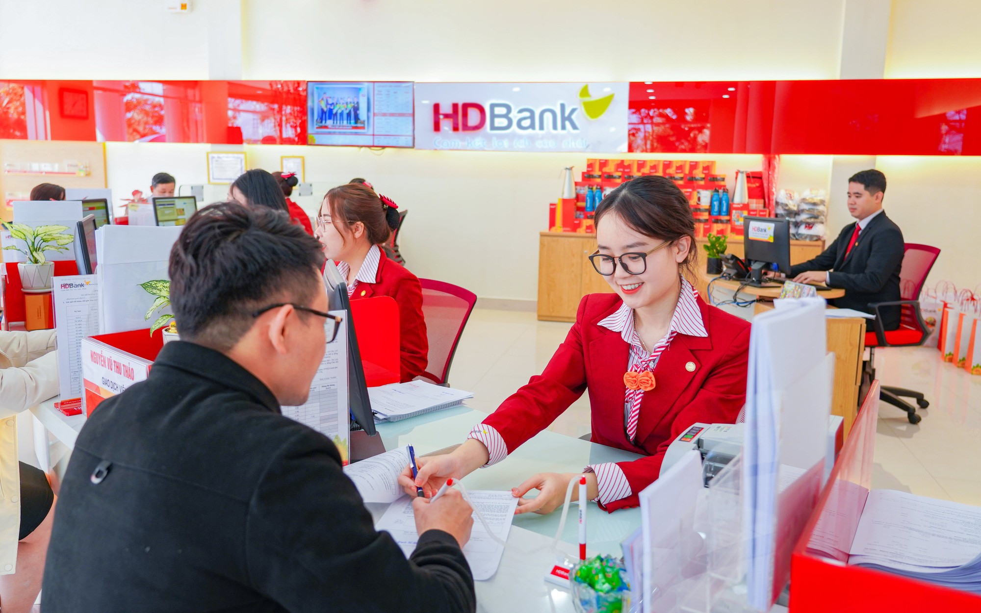 hdbank-3-1782832355.jpeg