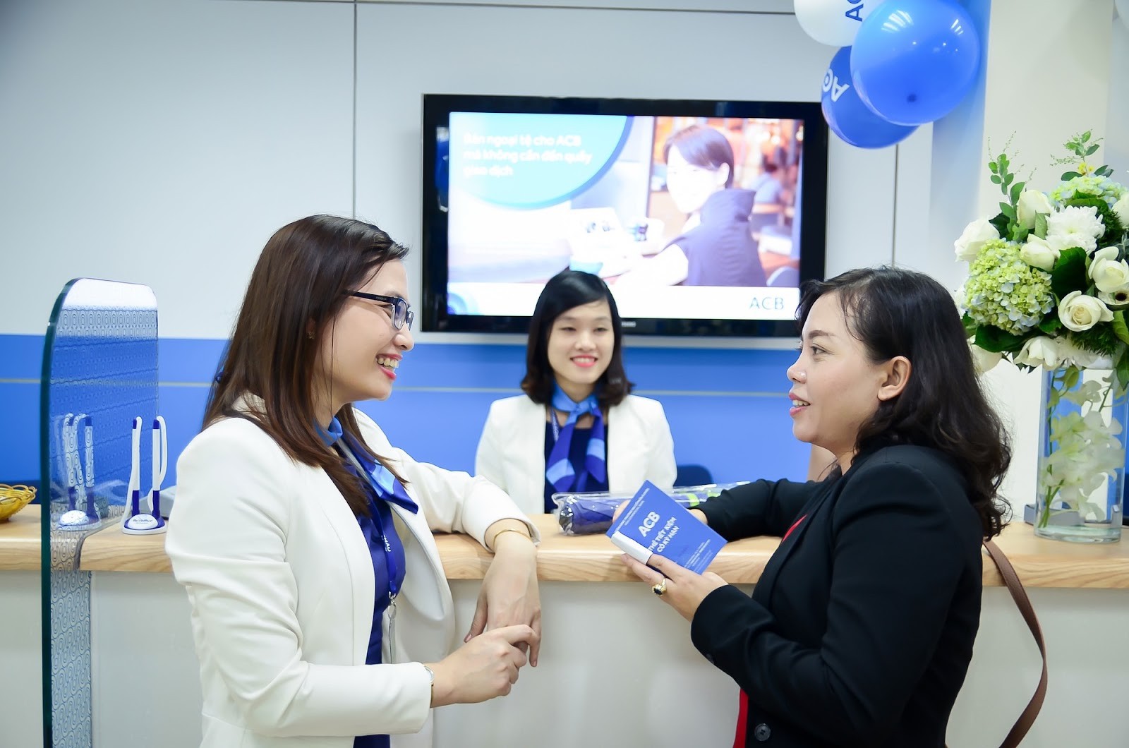ACB điều chỉnh lãi suất thẻ tín dụng, mức cao nhất lên 48%/năm. (Ảnh minh hoạ)
