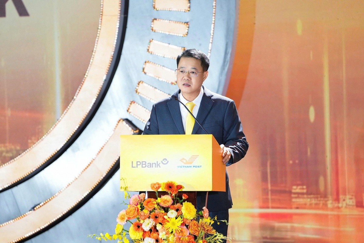 Ông Nguyễn Trường Giang - Chủ tịch Hội đồng thành viên Vietnam Post phát biểu tại sự kiện