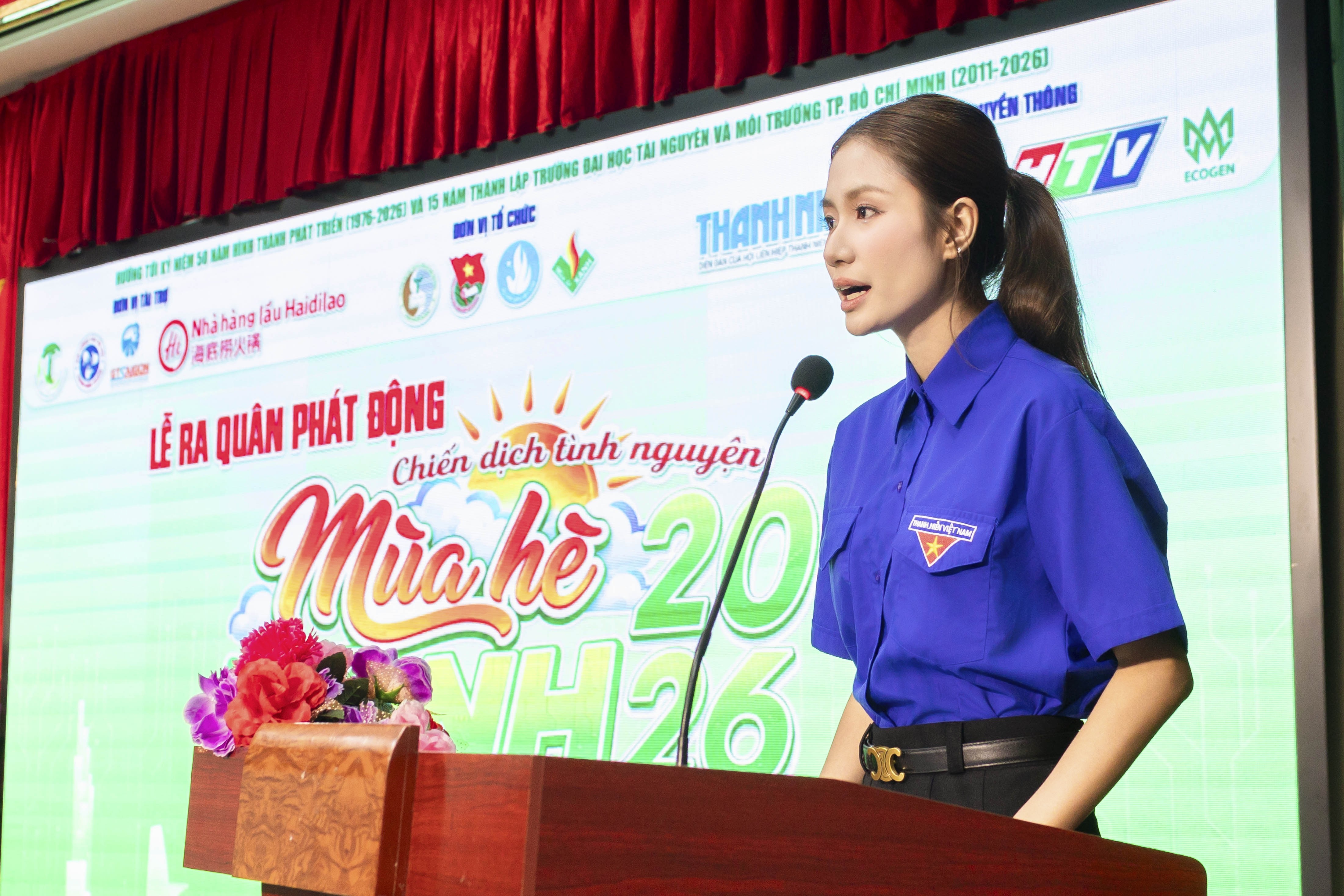 Hoa hậu Môi trường Thế giới Nguyễn Thanh Hà phát biểu tại buổi Lễ ra quân Chiến dịch Mùa hè xanh 2026. (Ảnh: BTC)