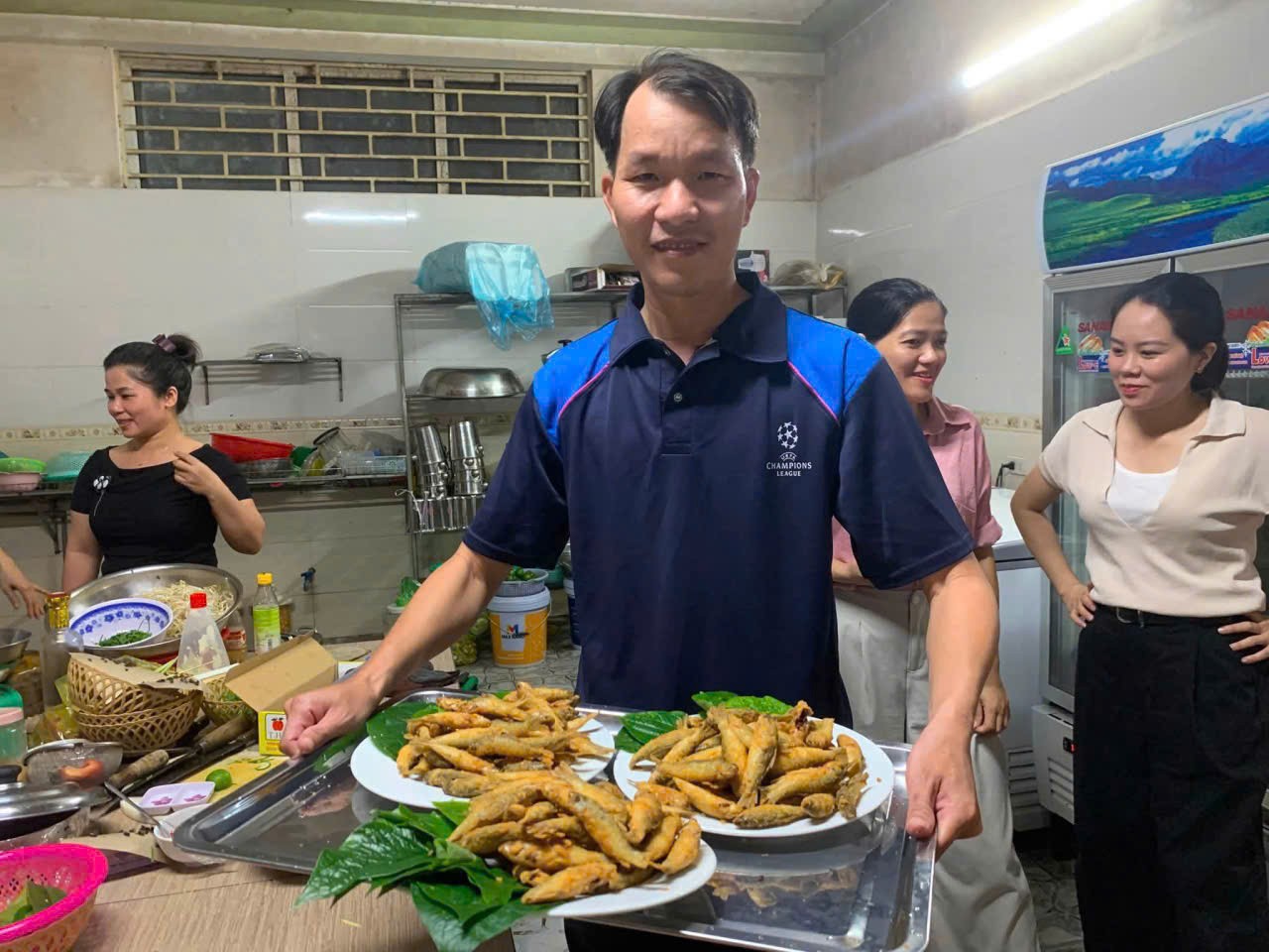 bua-com-nghia-tinh-1-1784372695.jpg