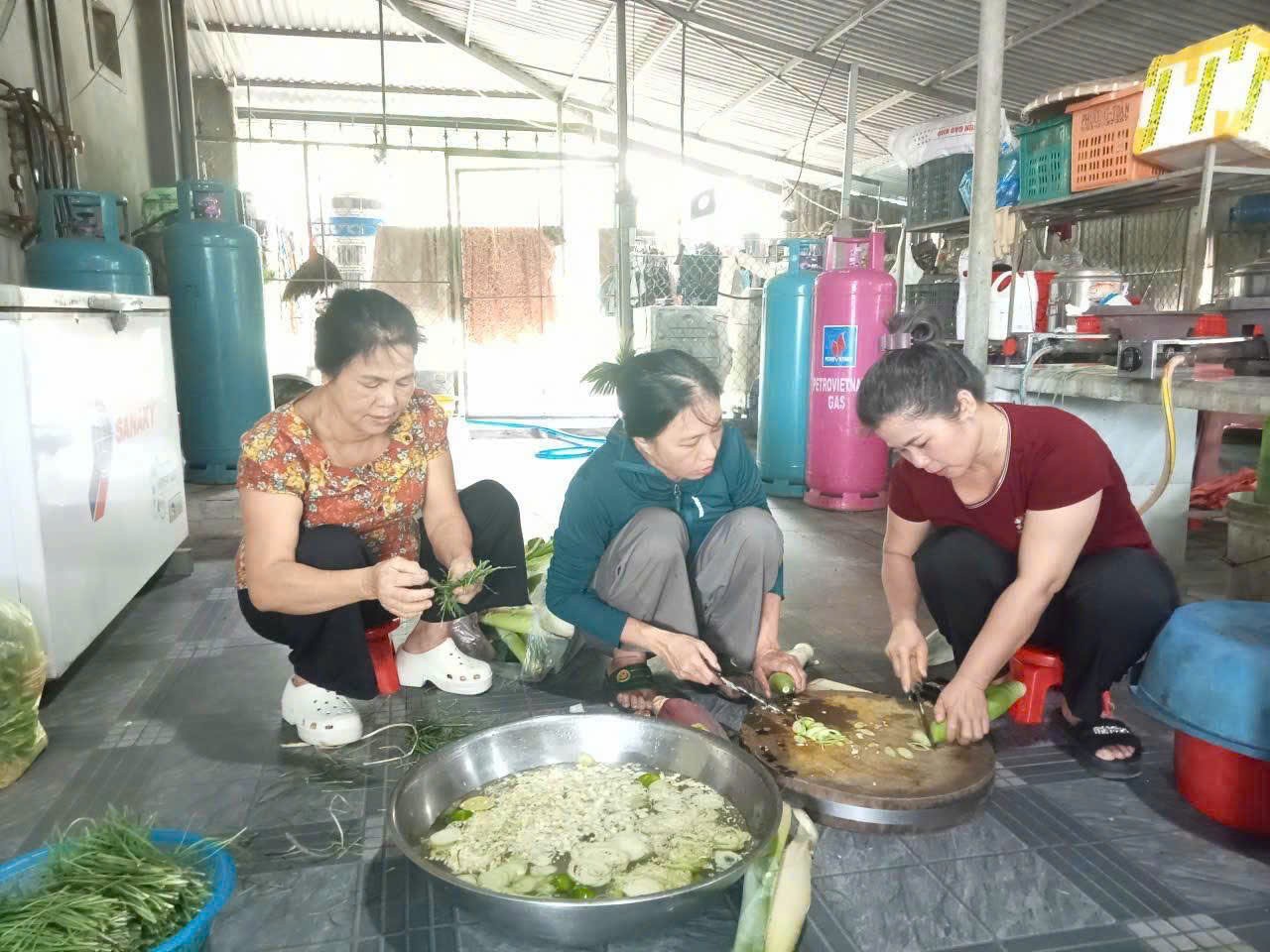 bua-com-nghia-tinh-4-1784372695.jpg