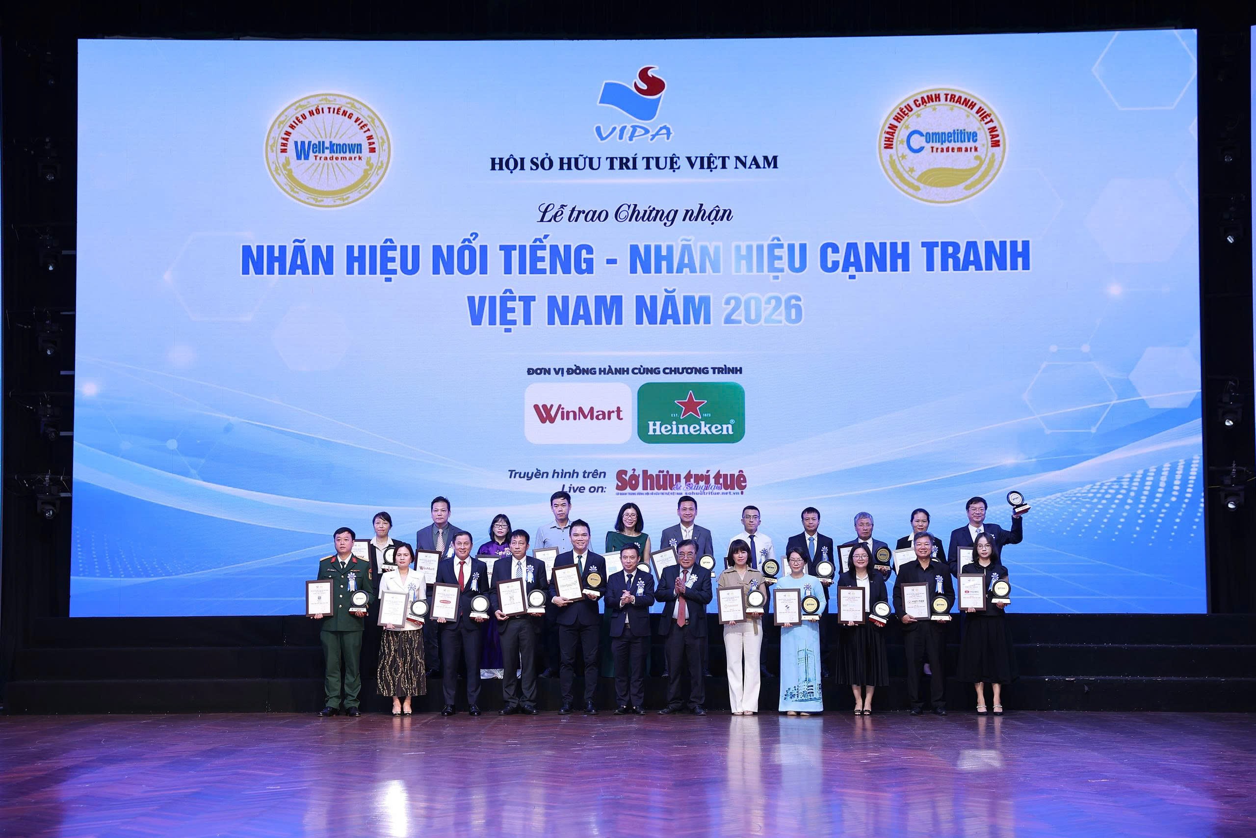 Vedan Việt Nam 11 năm liên tiếp đạt Top 10 Nhãn hiệu Nổi tiếng Việt Nam - Ảnh 1