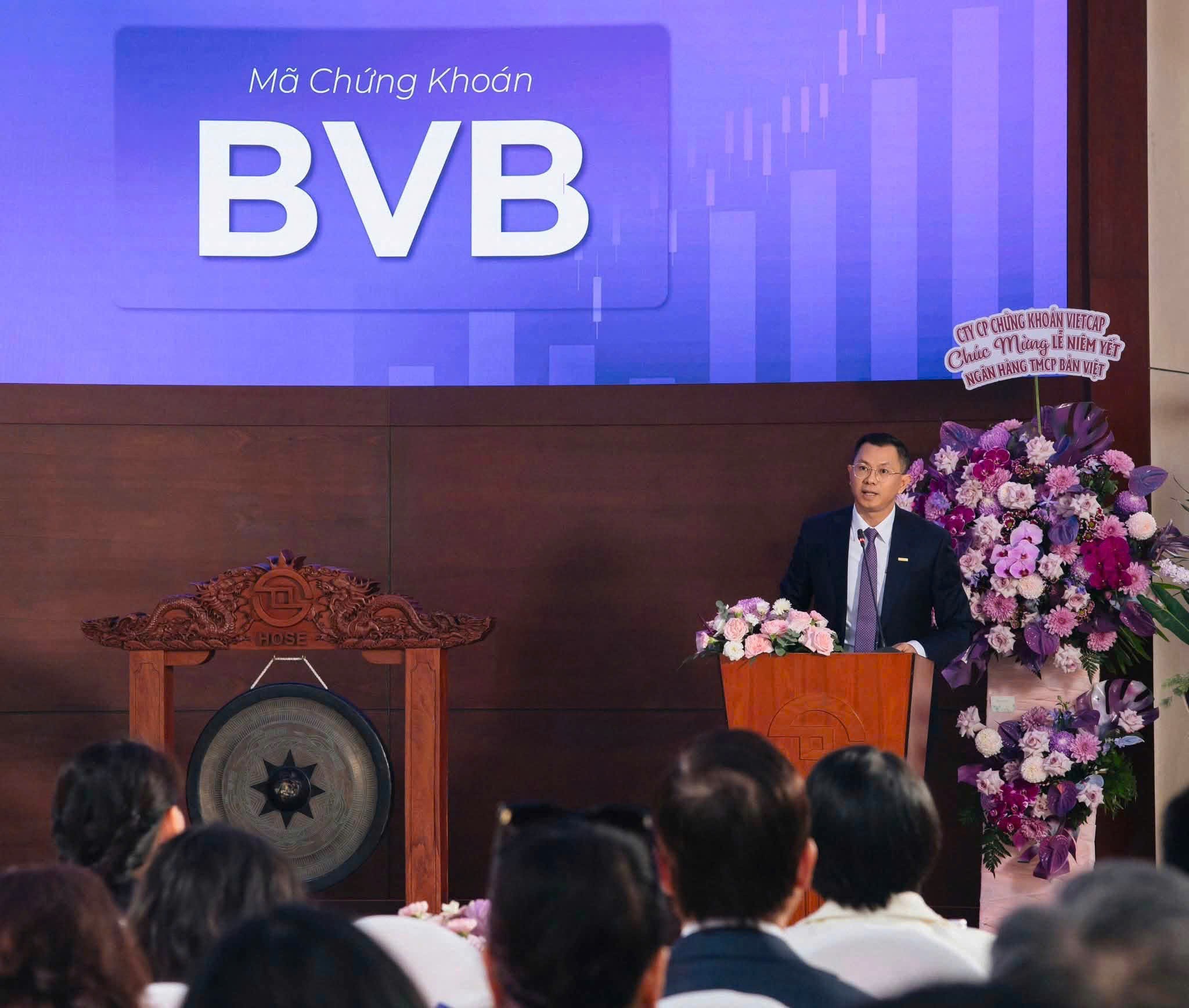 Ông Lý Hoài Văn - Tổng Giám đốc BVBank phát biểu tại lễ niêm yết. (Ảnh: BVBank)