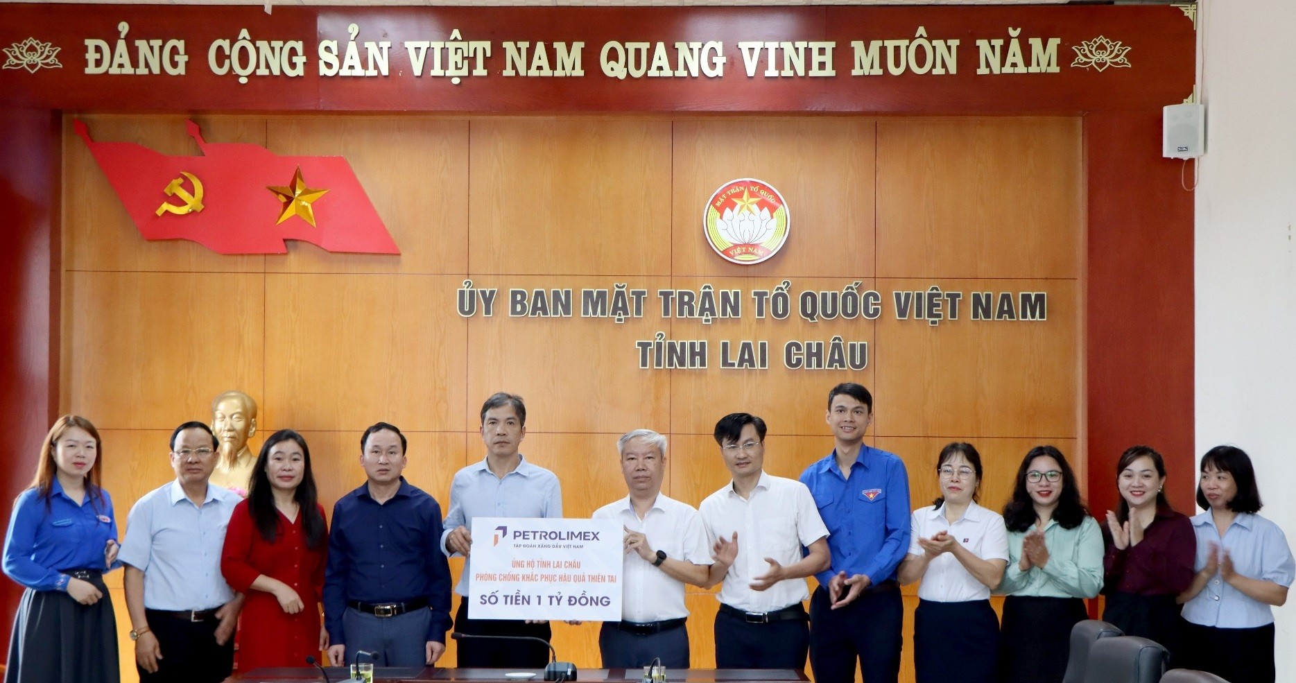 tap-doan-xang-dau-1784611551.jpg