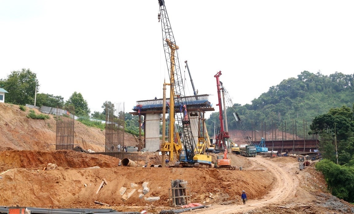 huu-nghi-7-1784886801.jpg