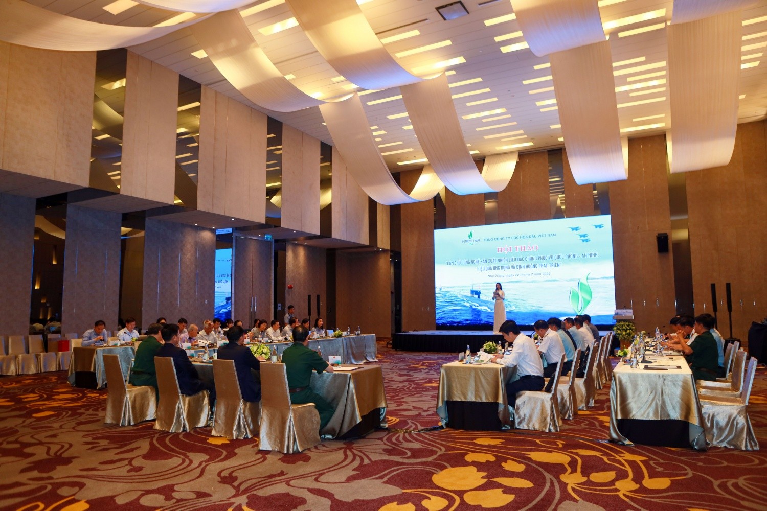 Toàn cảnh hội thảo