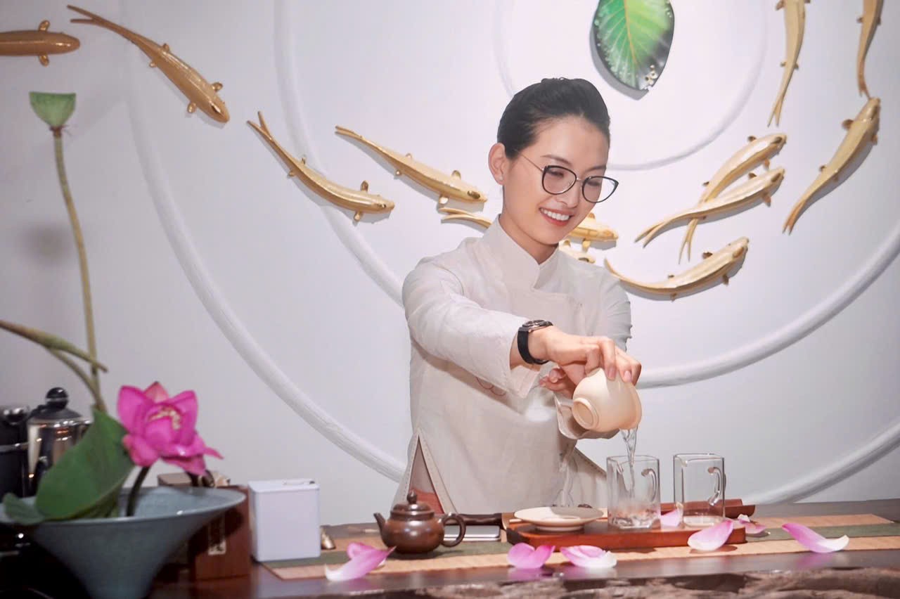 Nghậ nhân Dương Lệ - Trà chủ An Nhơn Trà