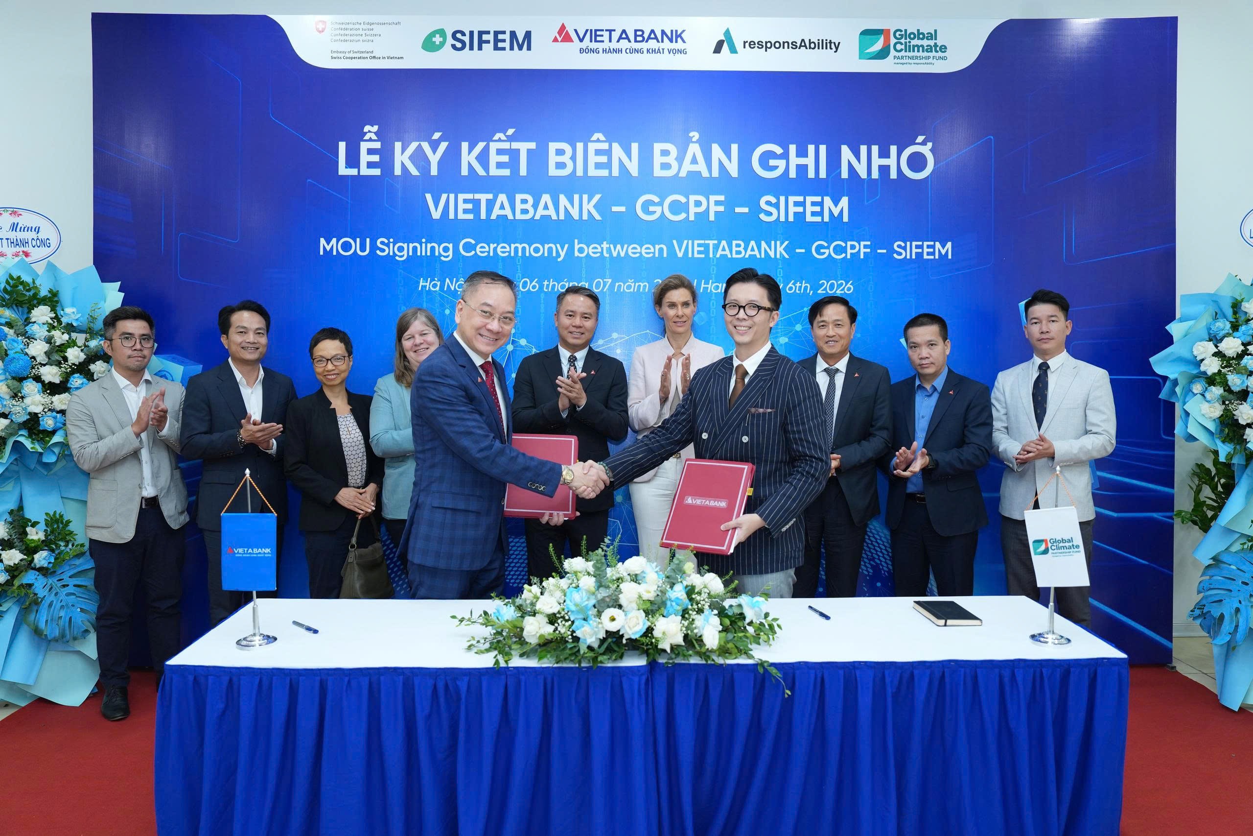 ky-ket-mou-giua-vietabank-voi-gcpf-va-sifem-1785136978.jpg