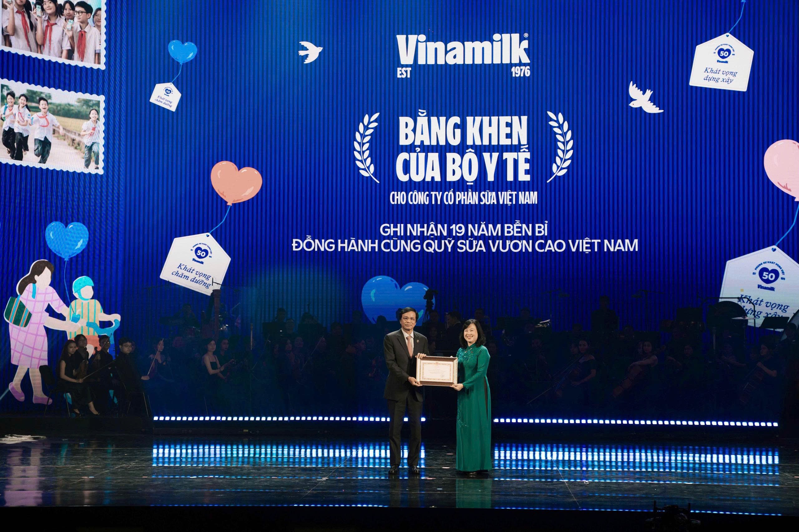 Vinamilk: 50 năm vun đắp niềm tin, kiến tạo thương hiệu tỷ USD - Ảnh 7