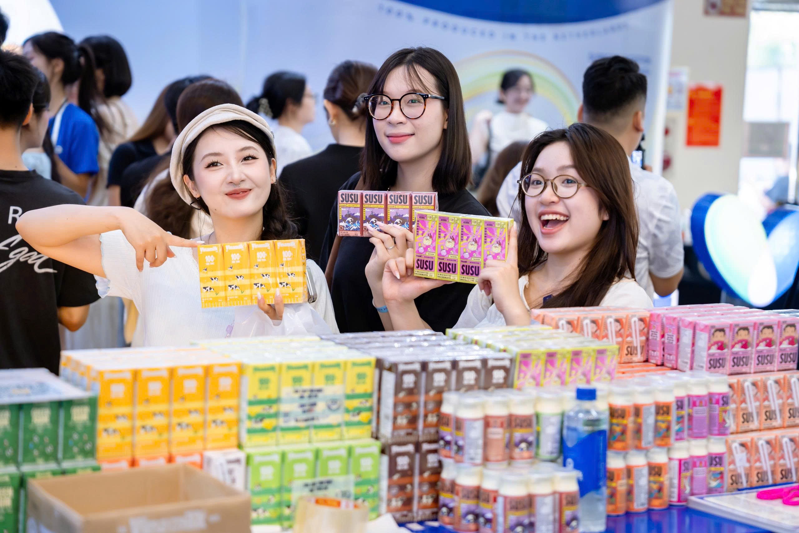 Vinamilk: 50 năm vun đắp niềm tin, kiến tạo thương hiệu tỷ USD - Ảnh 4