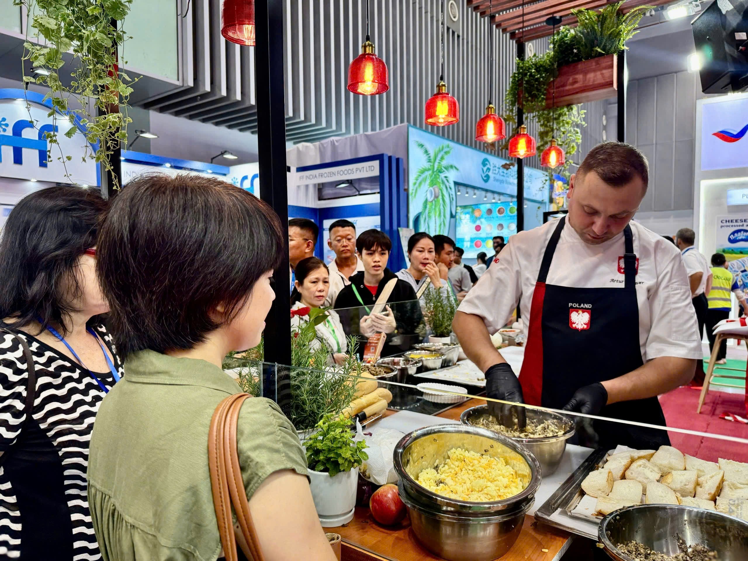 trien-lam-061-1786004916.jpg