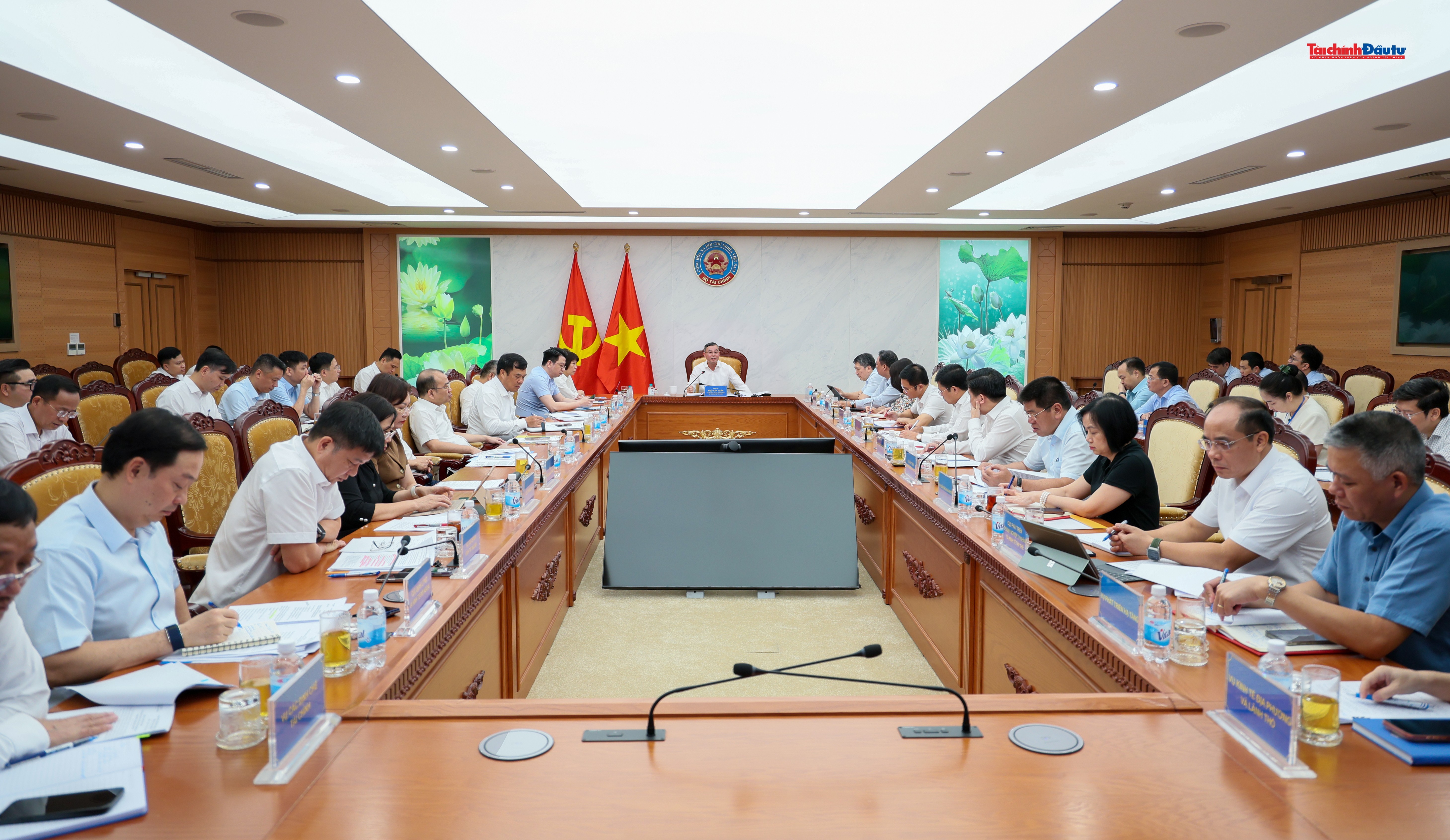 bo-tai-chinh-1786182906.jpg