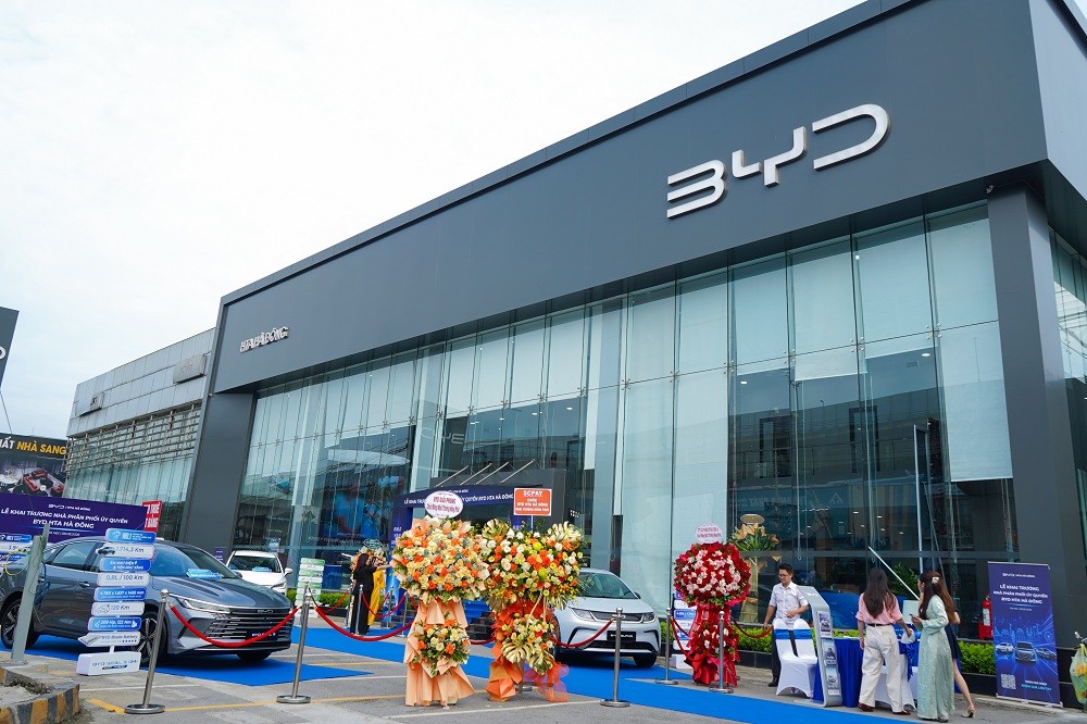 byd-khai-truong-showroom-hta-ha-dong-mo-rong-mang-luoi-phan-phoi-tai-ha-noi-1-1786199786.jpg